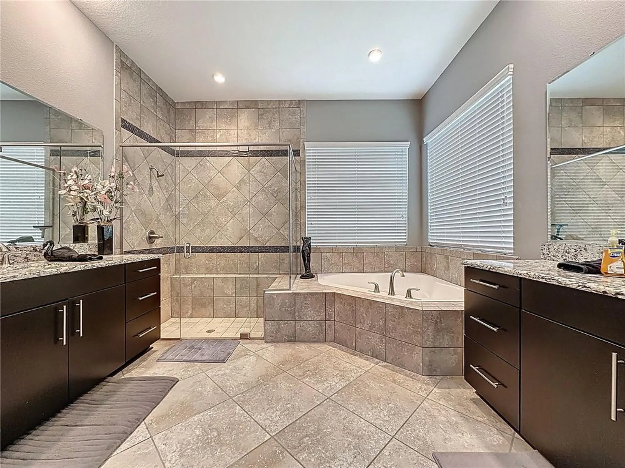 Property Slideshow image 45 of 97 | 107 balmy coast rd, Groveland, FL, 34736