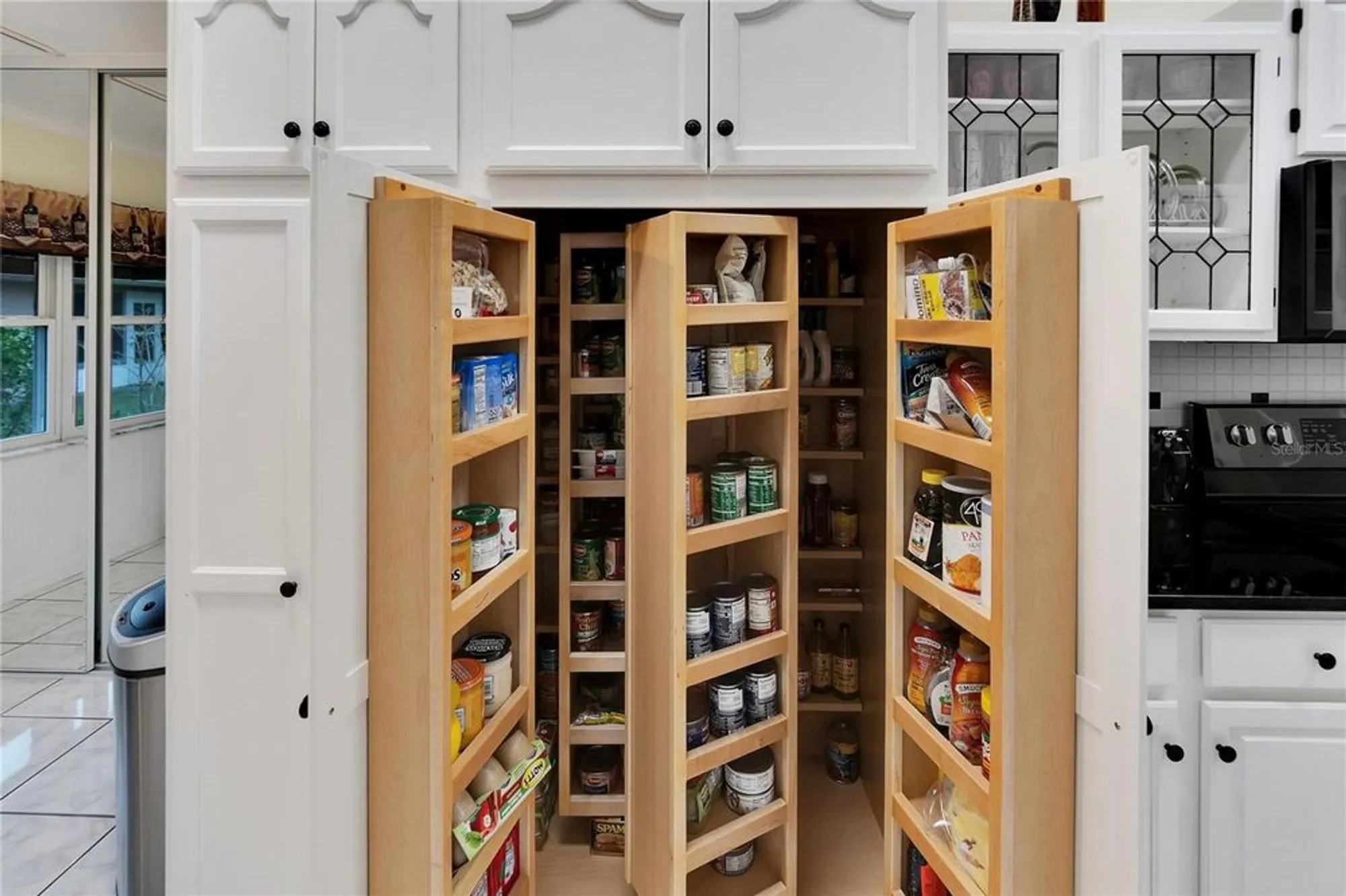 Property Slideshow image 20 of 90 | 6059 condor dr, Lakeland, FL, 33809