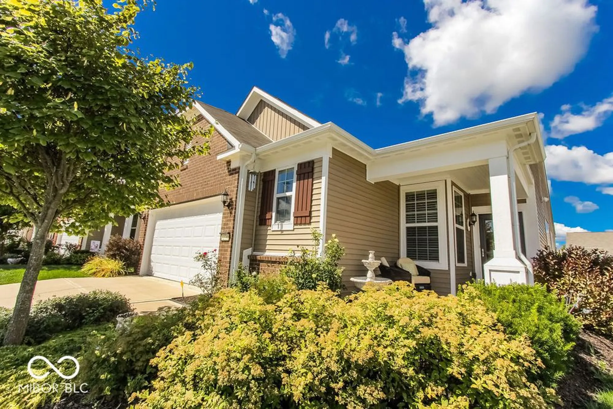 Property Slideshow image 4 of 54 | 12790 arista ln, Fishers, IN, 46037