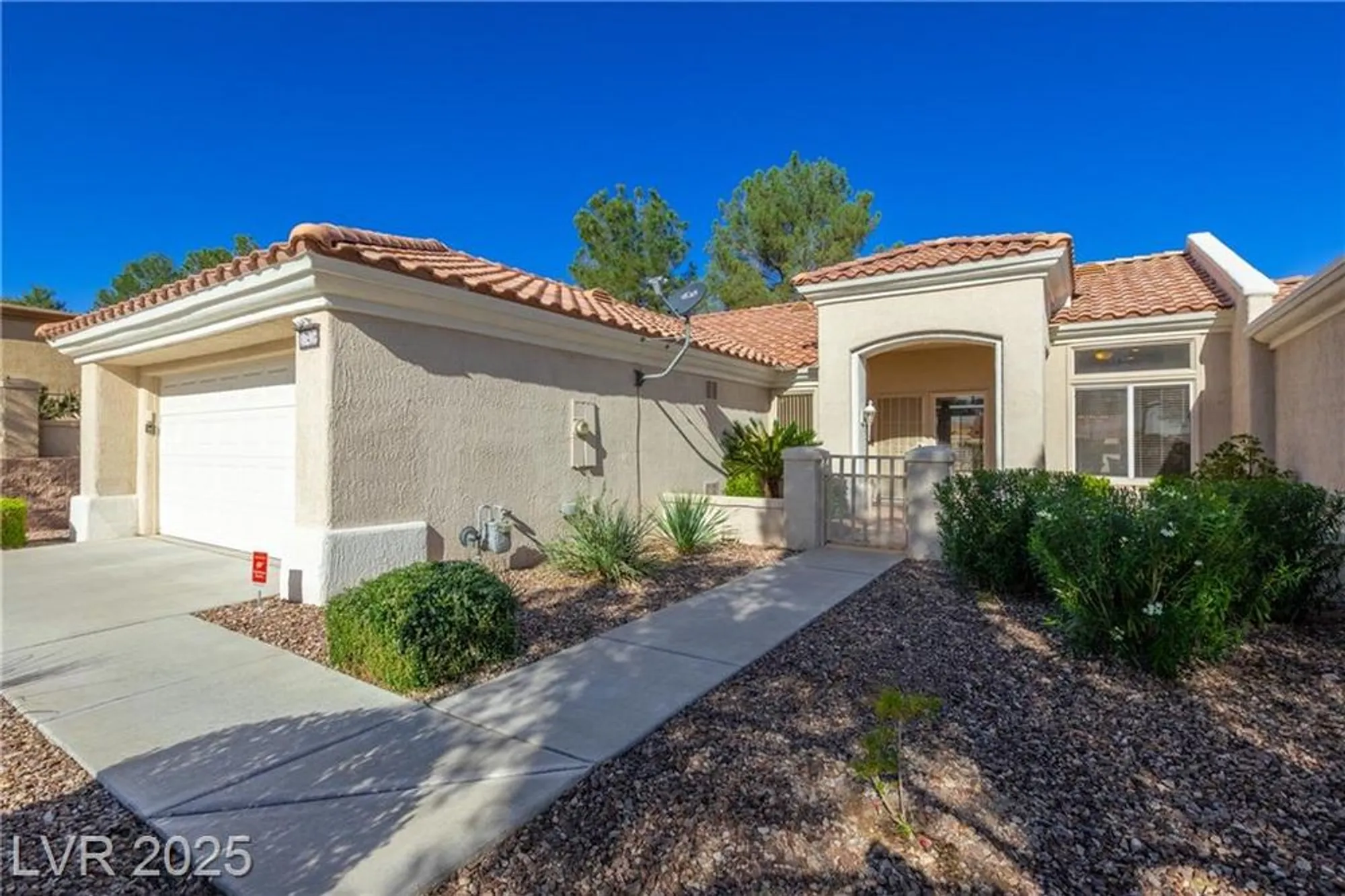 Property Slideshow image 2 of 27 | 10416 frostburg ln, Las Vegas, NV, 89134
