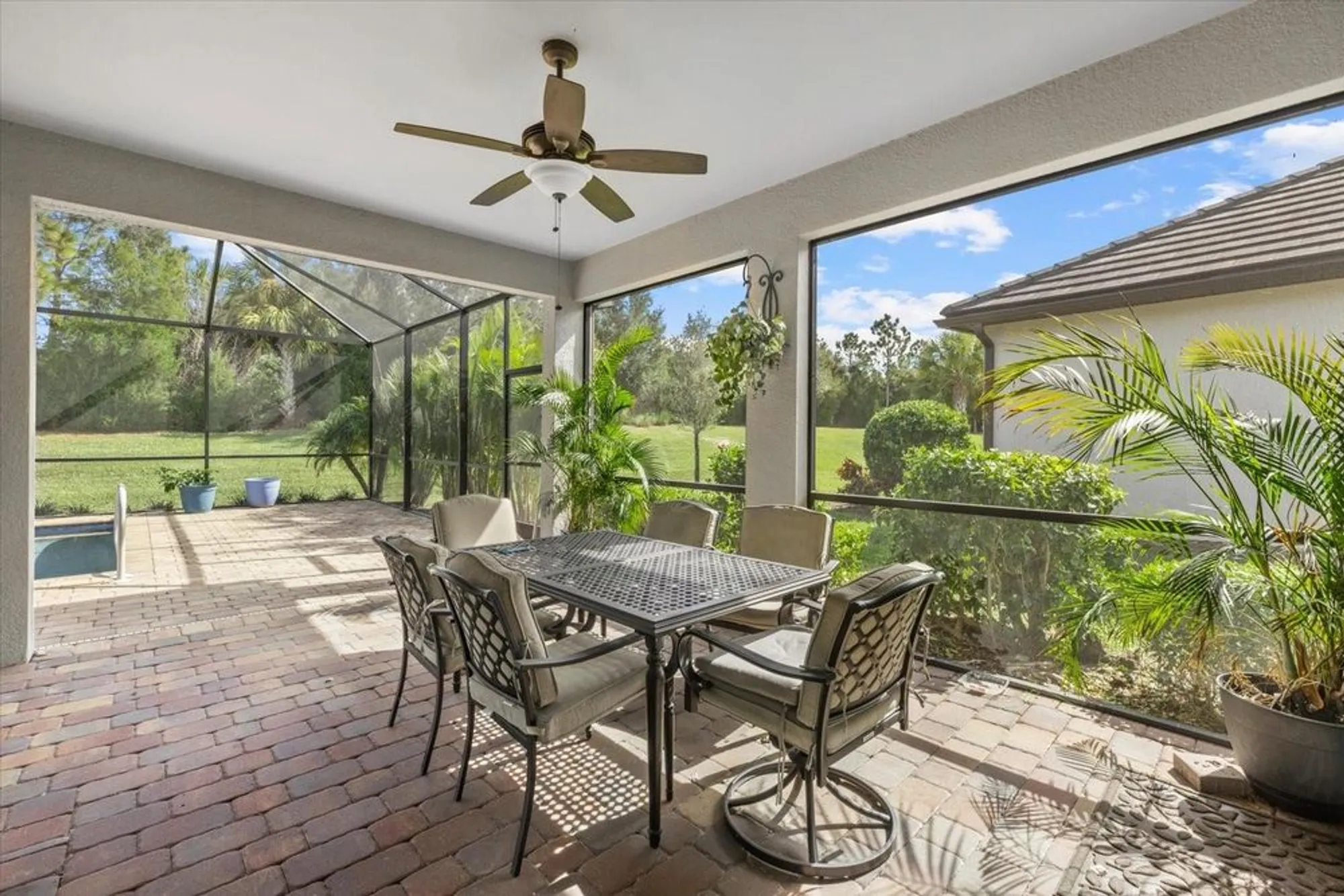 Property Slideshow image 32 of 43 | 6835 chester trl, Bradenton, FL, 34202