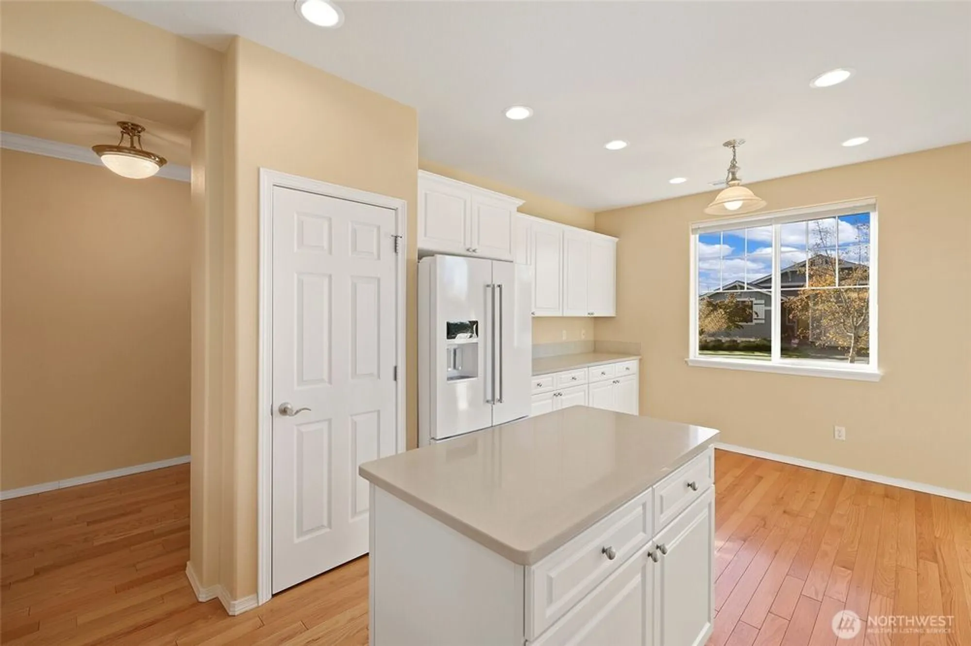 Property Slideshow image 7 of 37 | 4316 harstene st, Lacey, WA, 98516