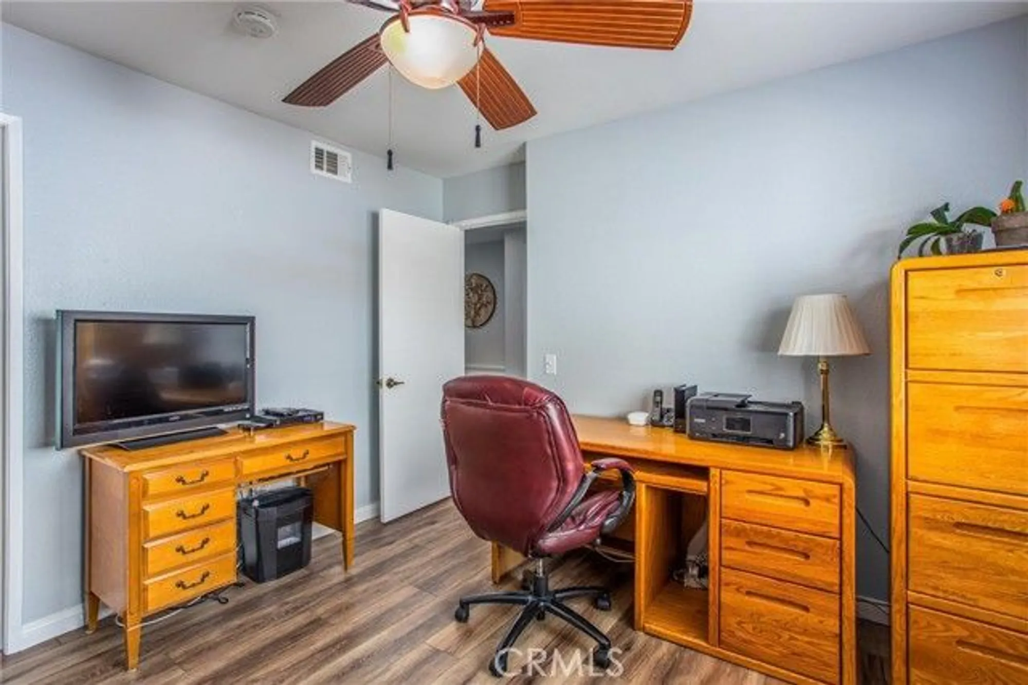 Property Slideshow image 21 of 43 | 518 s seminole cir, Banning, CA, 92220