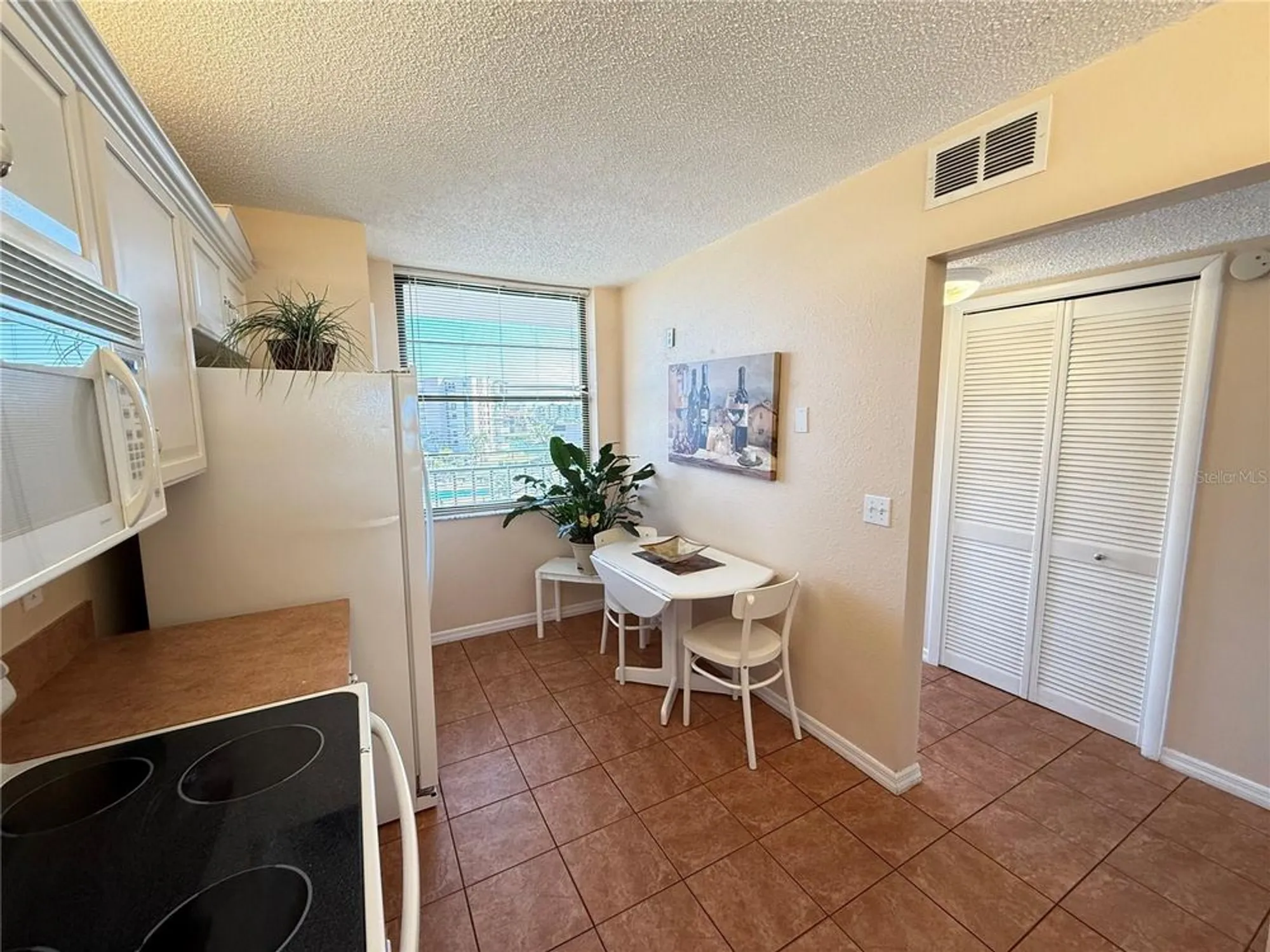Property Slideshow image 17 of 92 | 7700 sun island dr 506, South Pasadena, FL, 33707