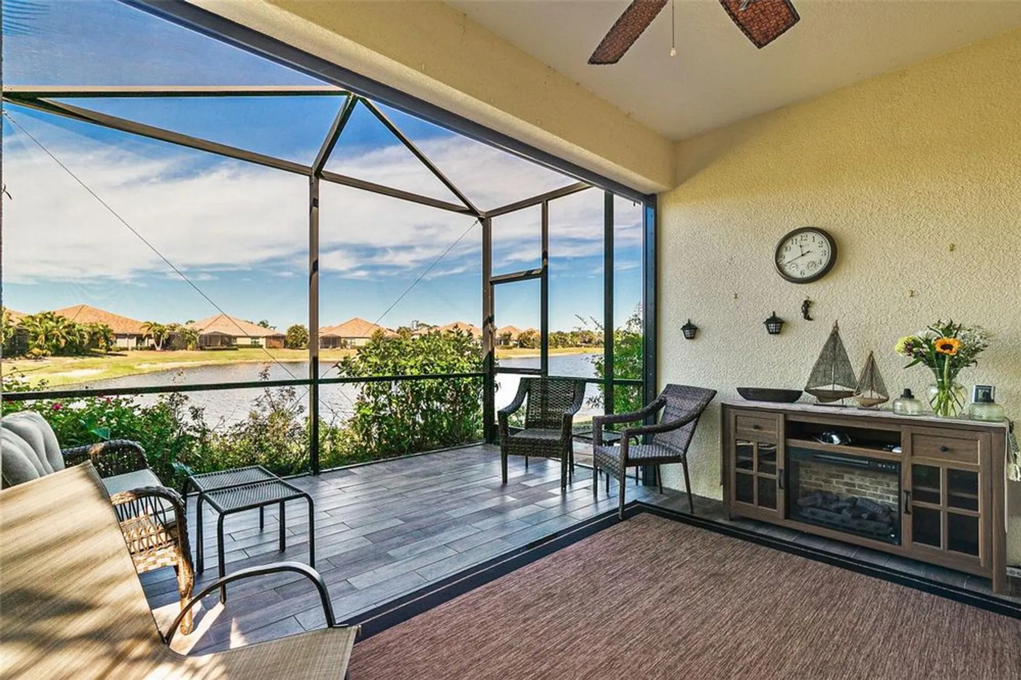 Property Slideshow image 28 of 37 | 1282 backspin dr, Englewood, FL, 34223