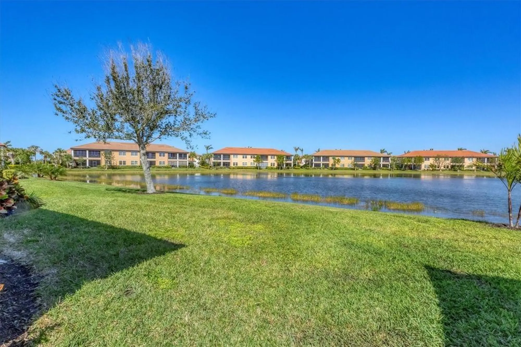 Property Slideshow image 44 of 73 | 10412 crooked creek dr, Venice, FL, 34293