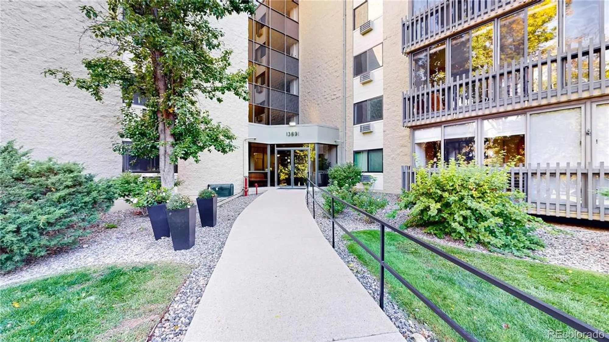 Property Slideshow image 2 of 29 | 13691 e marina dr apt 405, Aurora, CO, 80014