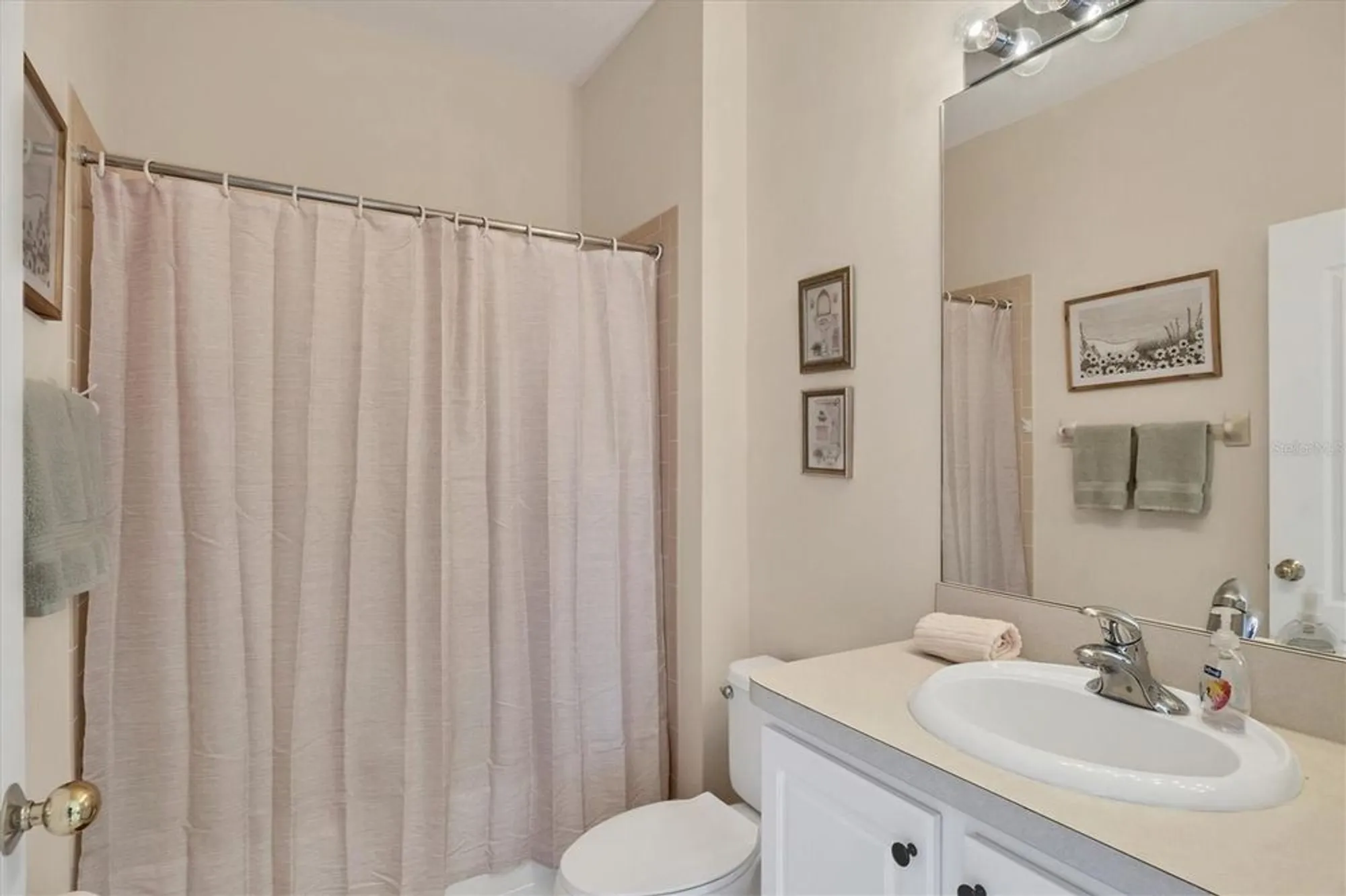 Property Slideshow image 29 of 48 | 4980 whispering oaks dr, North Port, FL, 34287