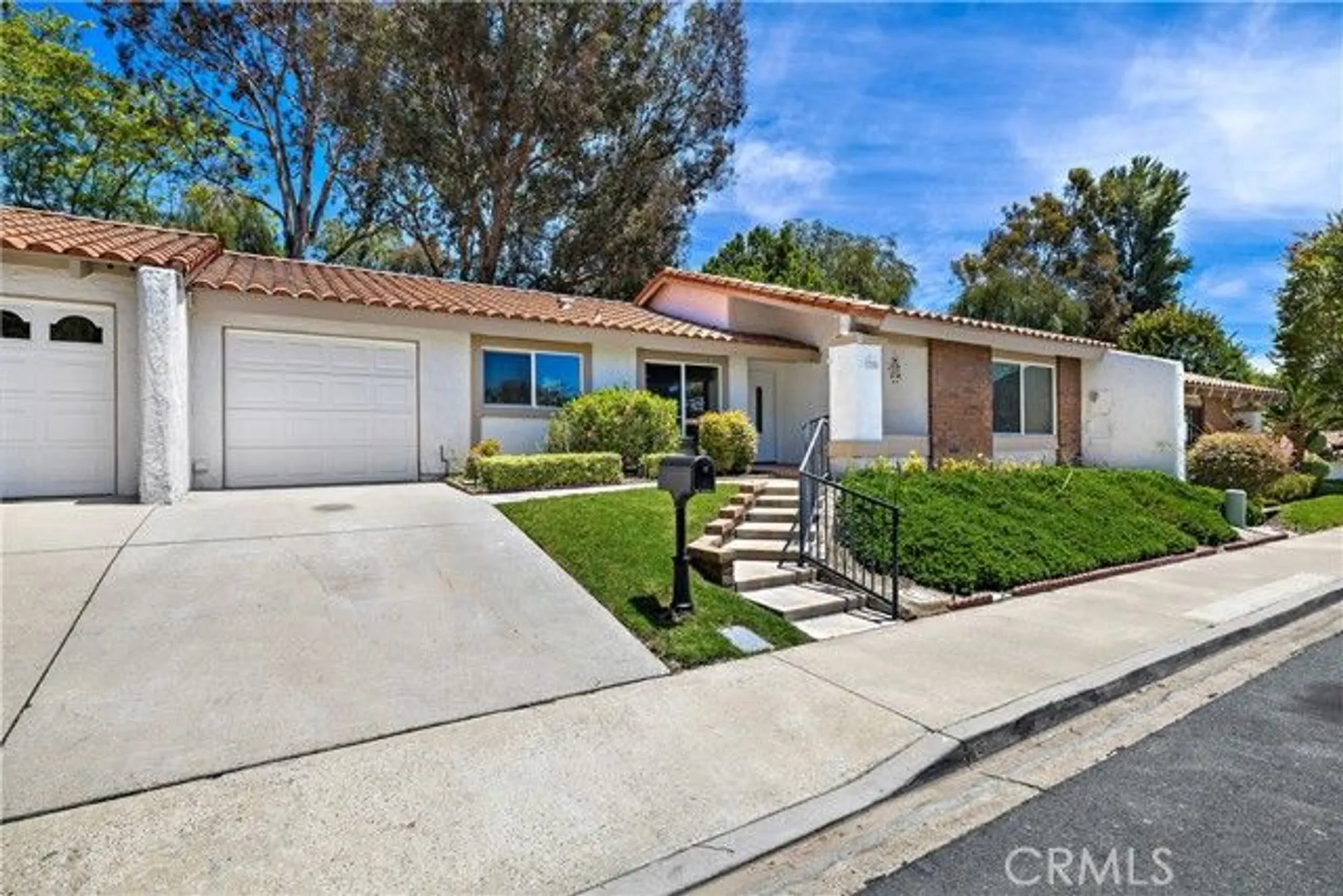 Property Slideshow image 24 of 43 | 23902 via lugones, Mission Viejo, CA, 92692