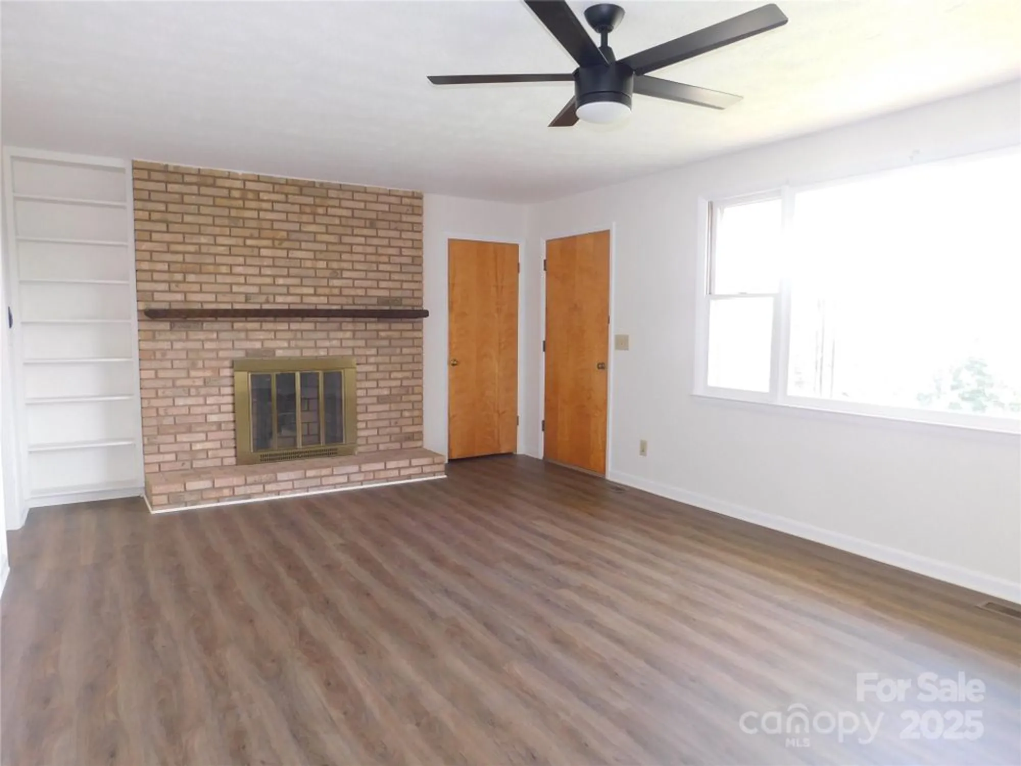 Property Slideshow image 11 of 33 | 125 fulton dr, Hendersonville, NC, 28792