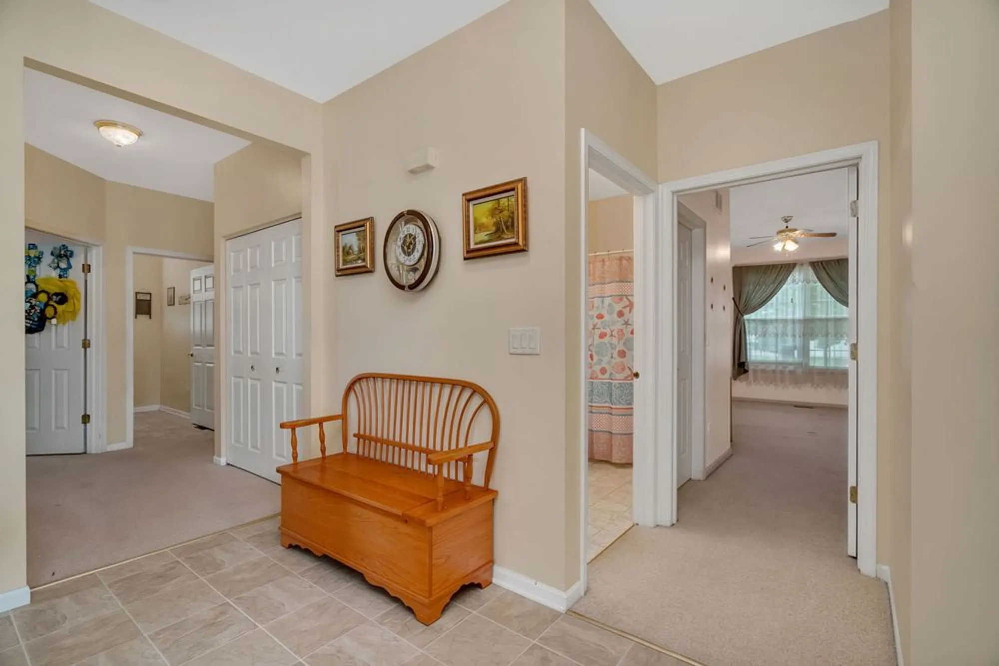 Property Slideshow image 20 of 32 | 21201 lily lake ln, Crest Hill, IL, 60403