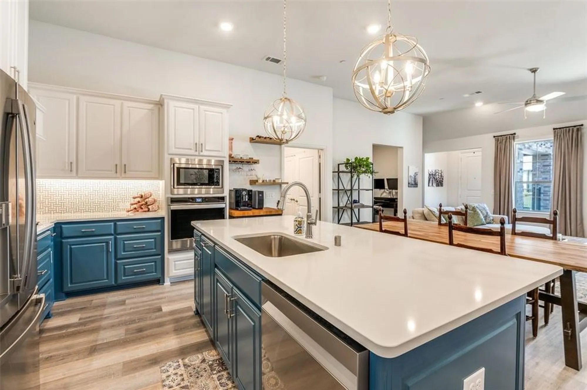 Property Slideshow image 11 of 28 | 3851 sand lily ln, Prosper, TX, 75078