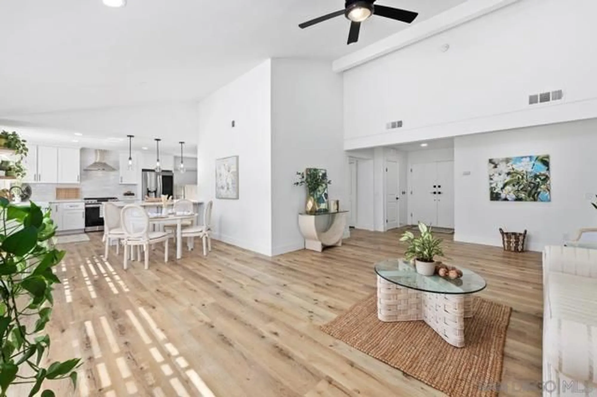 Property Slideshow image 17 of 48 | 12687 senda acantilada, San Diego, CA, 92128