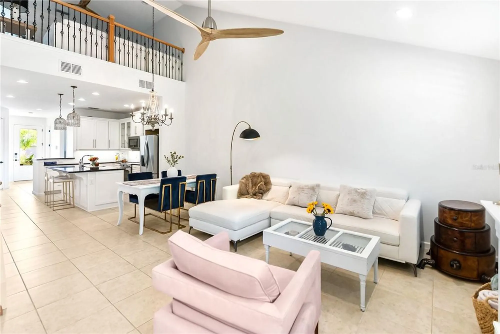 Property Slideshow image 5 of 50 | 11831 meadowgate pl, Bradenton, FL, 34211