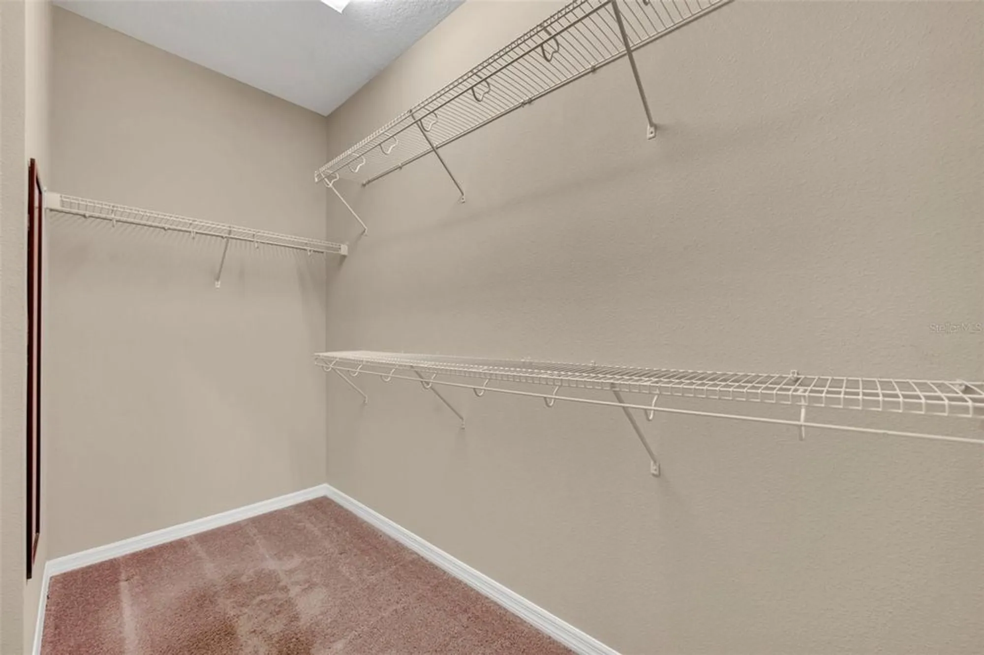 Property Slideshow image 34 of 64 | 397 alcove dr, Groveland, FL, 34736