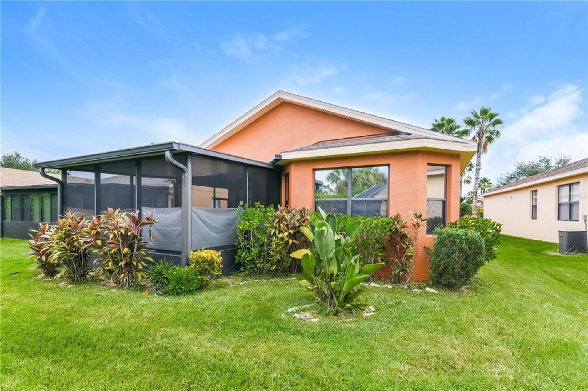 Property Slideshow image 15 of 16 | 505 millifiora ln, Kissimmee, FL, 34759