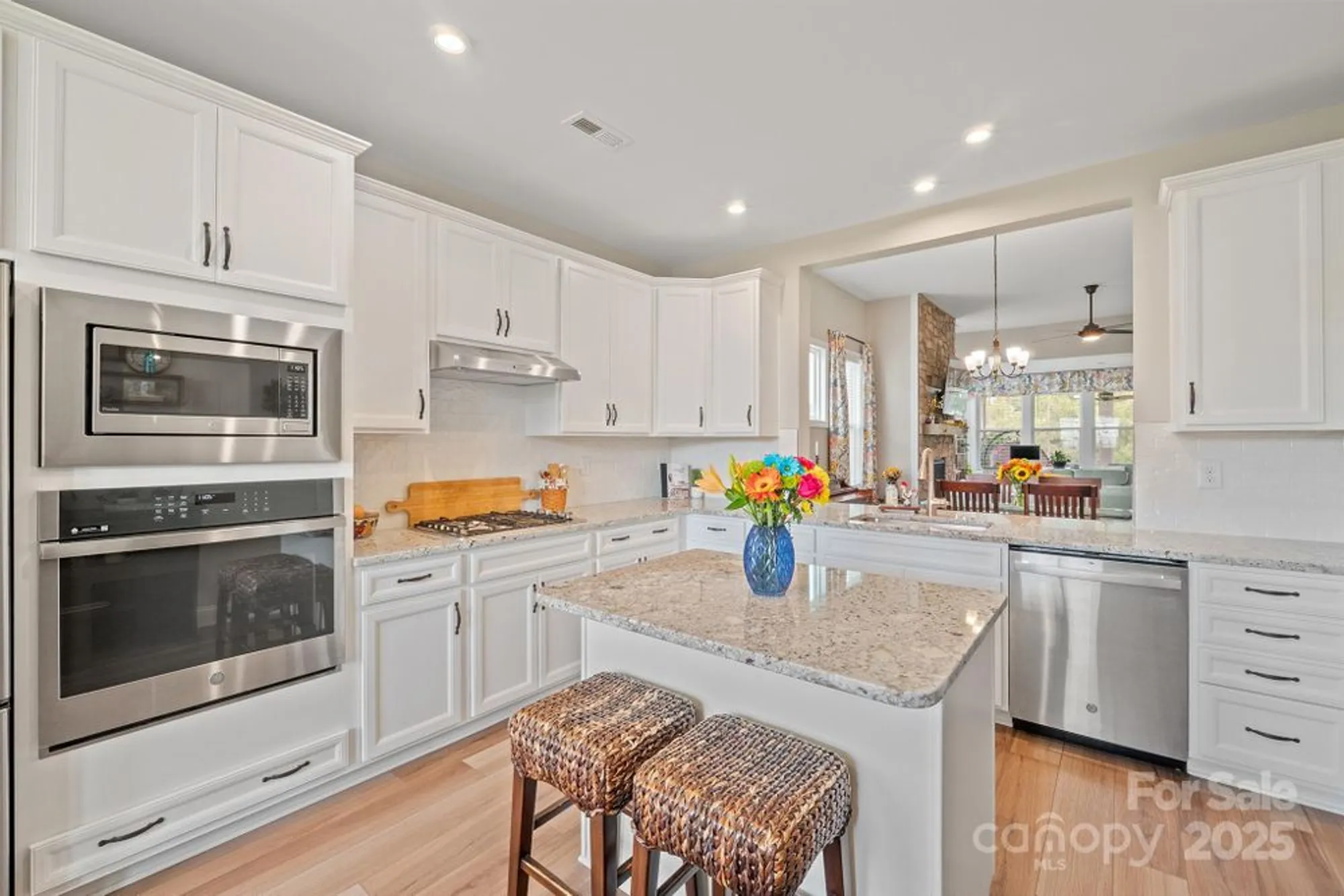 Property Slideshow image 9 of 48 | 8631 profit ln, Charlotte, NC, 28215