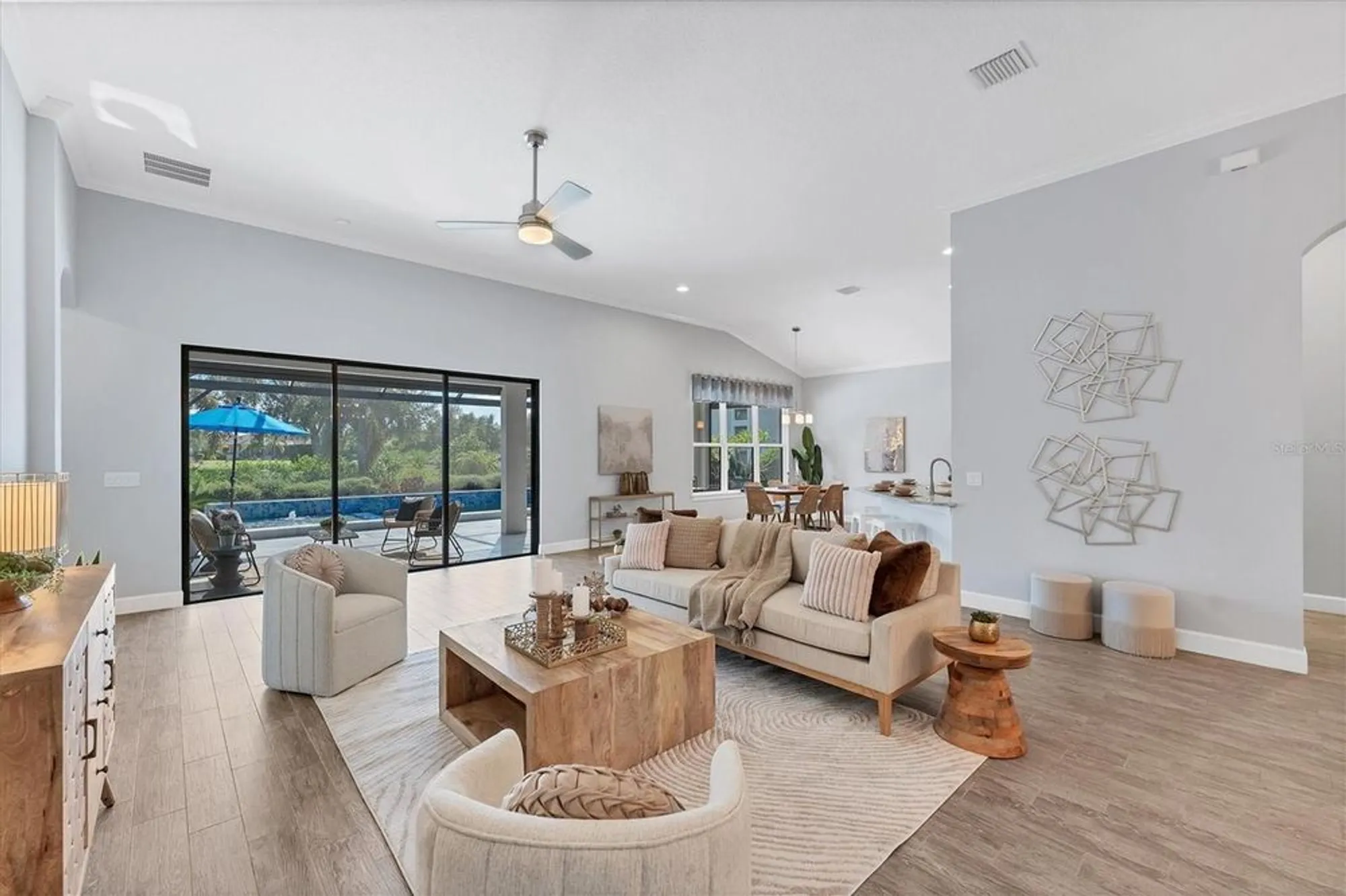 Property Slideshow image 10 of 85 | 13046 sorrento way, Bradenton, FL, 34211