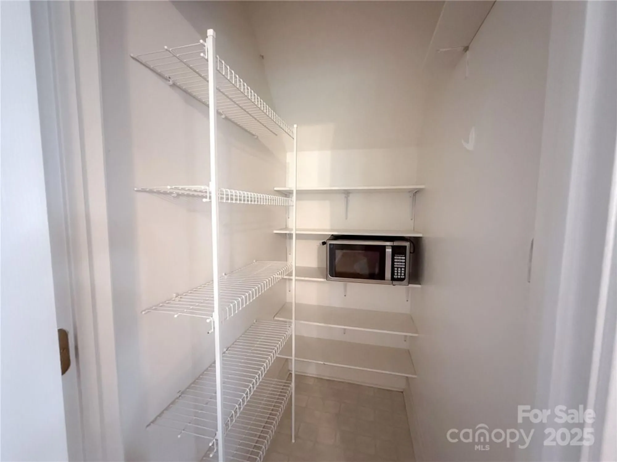 Property Slideshow image 22 of 26 | 119 ashwood ln, Mooresville, NC, 28117