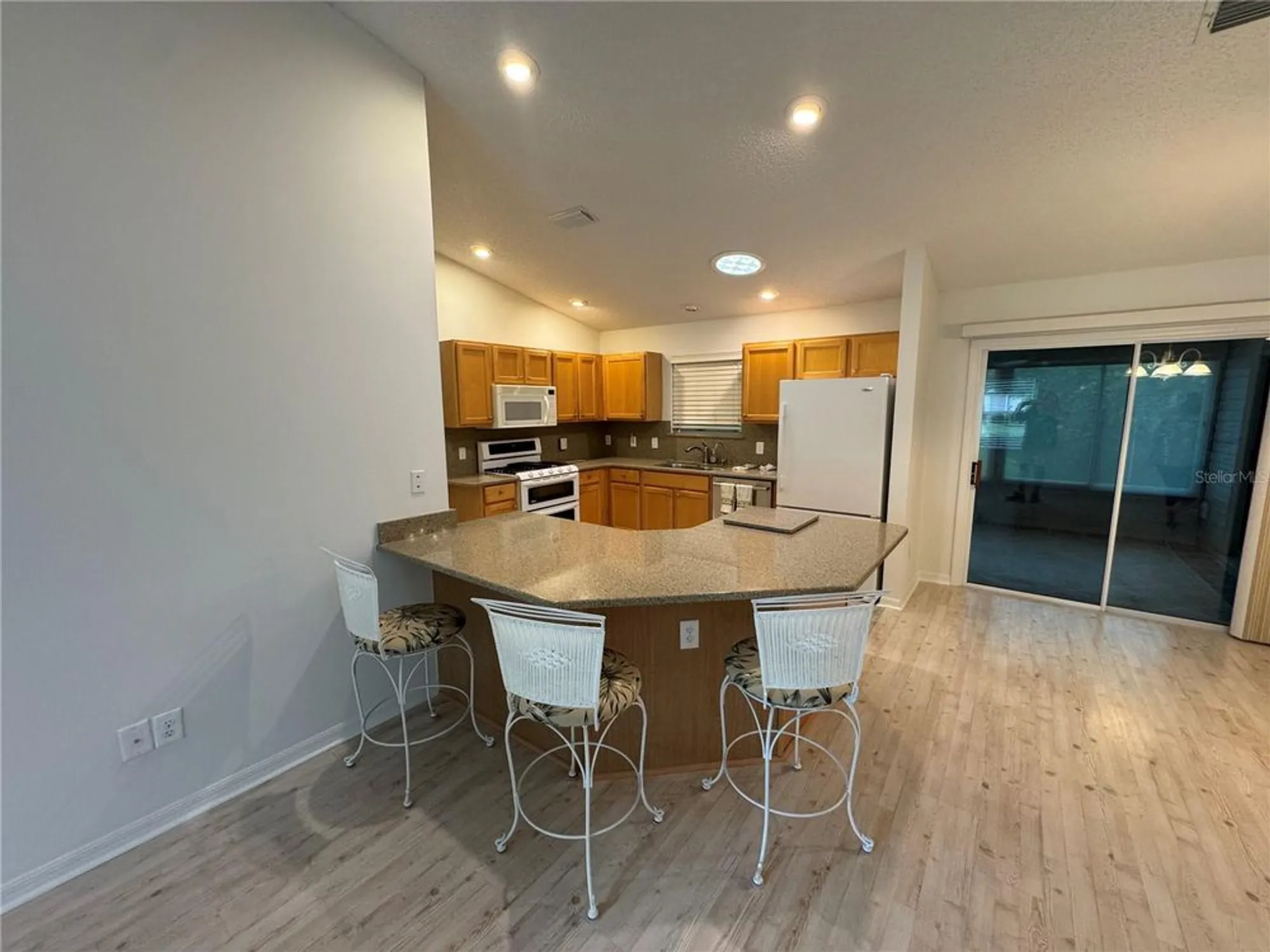 Property Slideshow image 11 of 19 | 2757 plainridge loop, The Villages, FL, 32162