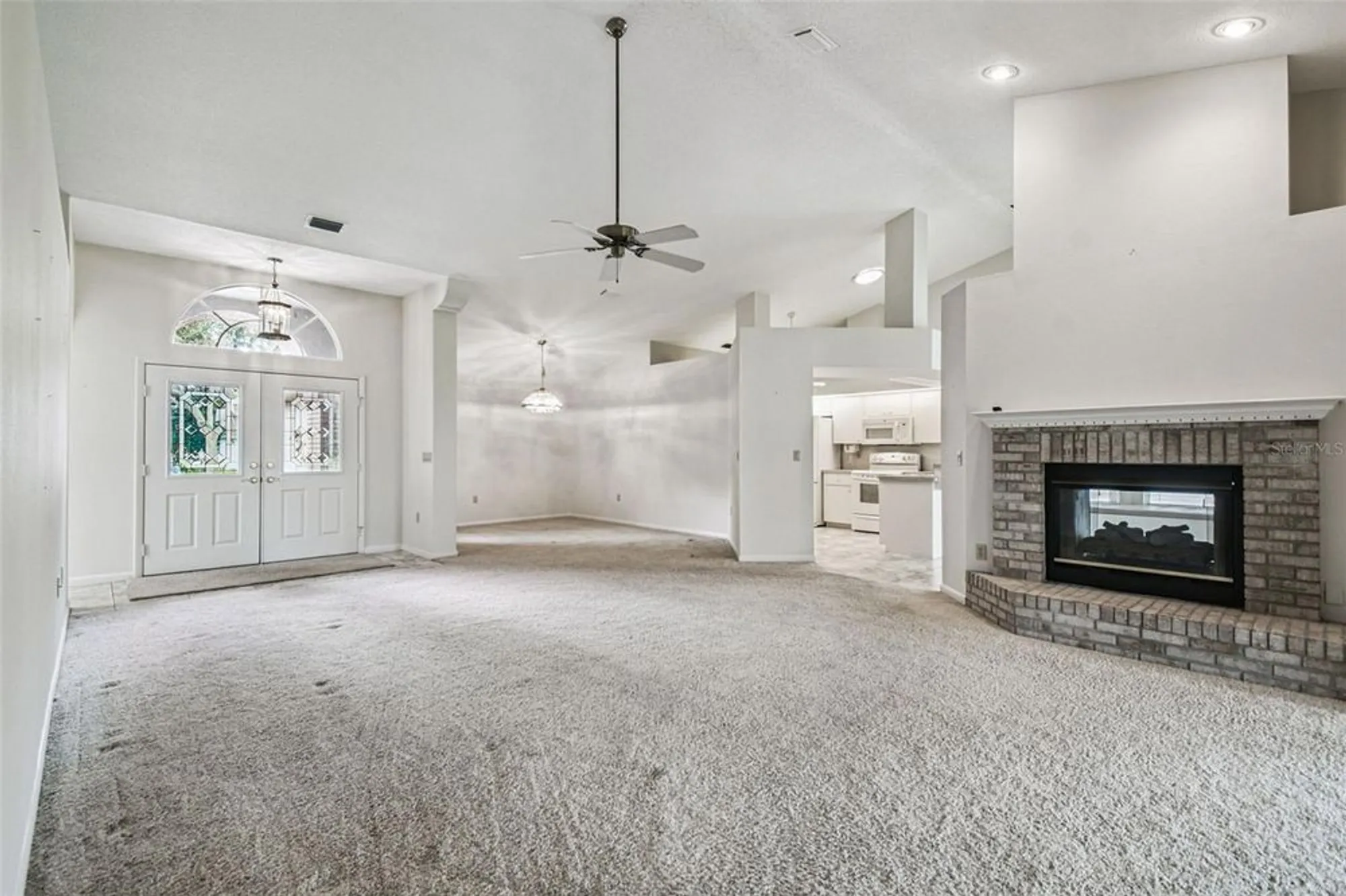 Property Slideshow image 10 of 86 | 8157 hidden hills dr, Spring Hill, FL, 34606