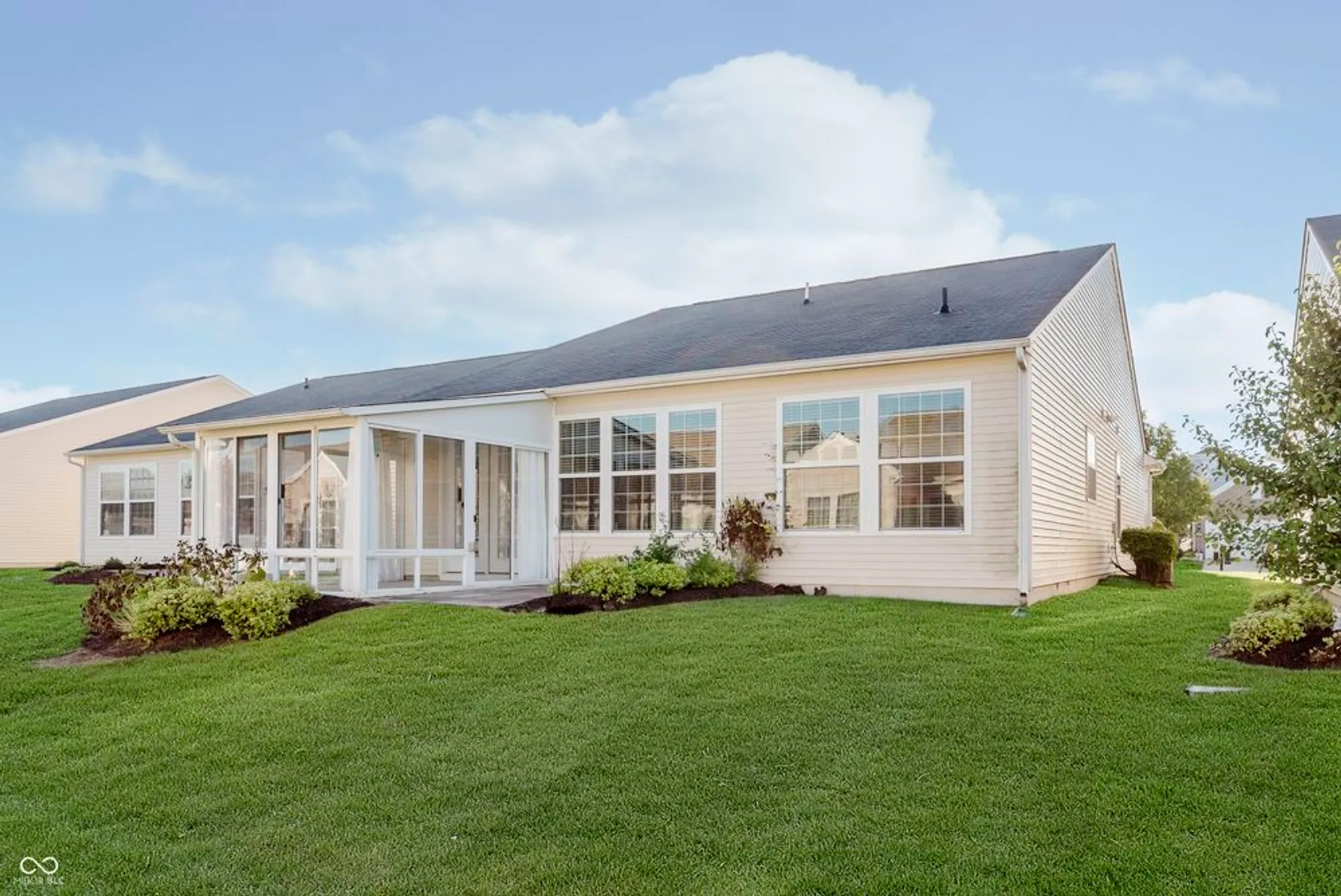 Property Slideshow image 30 of 42 | 16022 lambrusco way, Fishers, IN, 46037