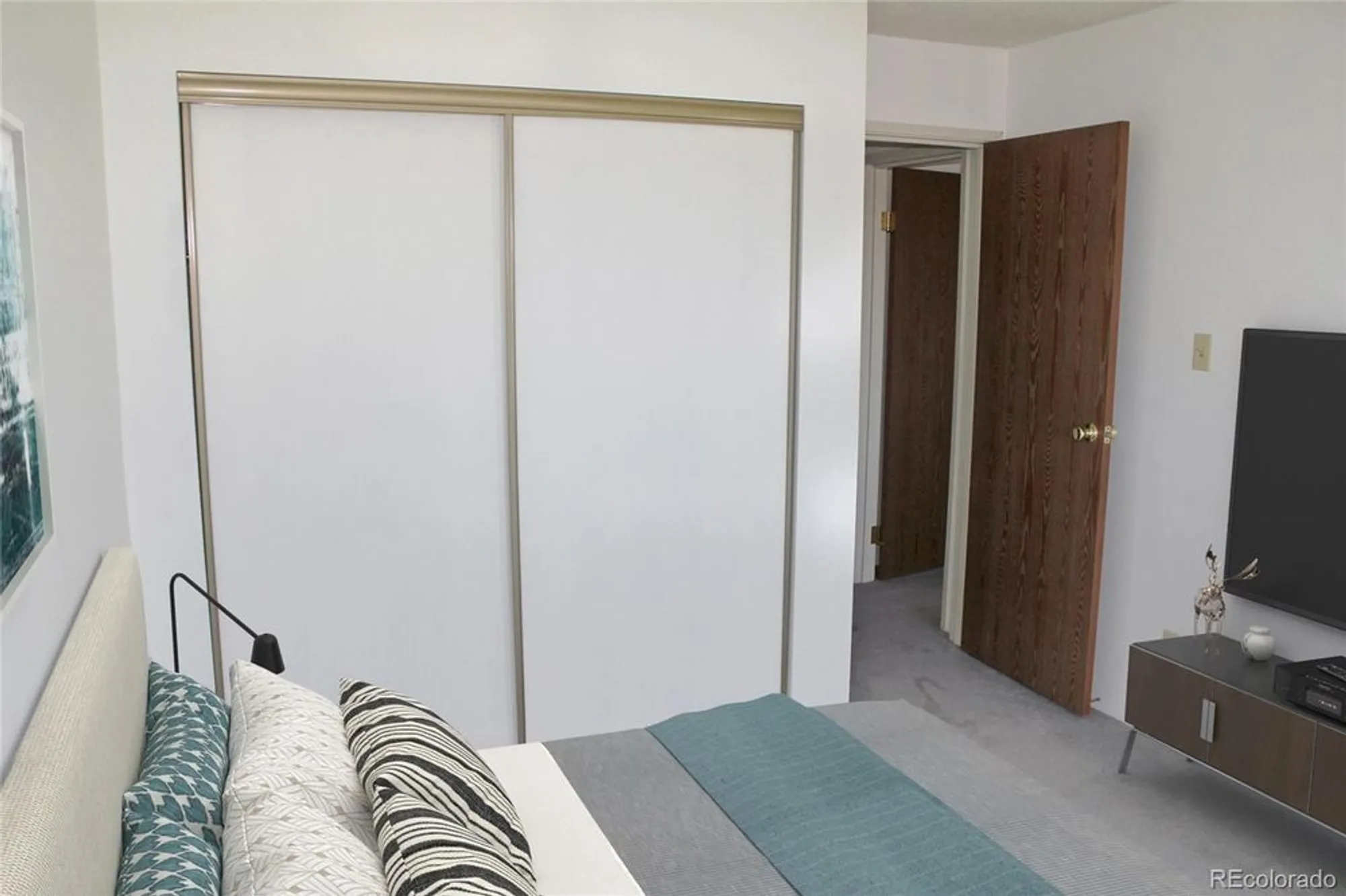 Property Slideshow image 17 of 25 | 13952 e marina dr 606, Aurora, CO, 80014