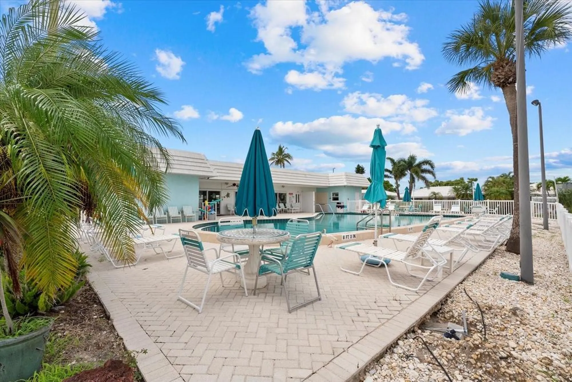 Property Slideshow image 23 of 45 | 658 spanish dr s # 108, Longboat Key, FL, 34228