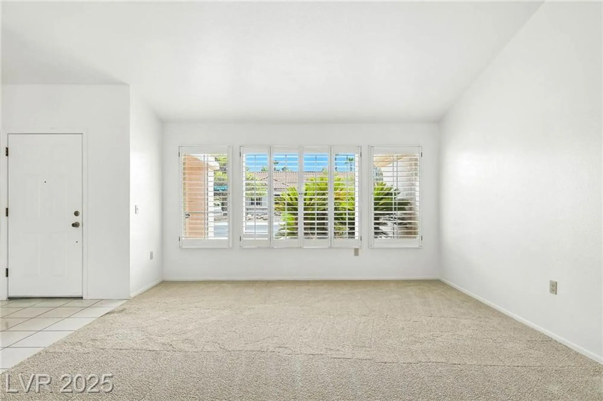 Property Slideshow image 5 of 35 | 8500 linderwood dr, Las Vegas, NV, 89134