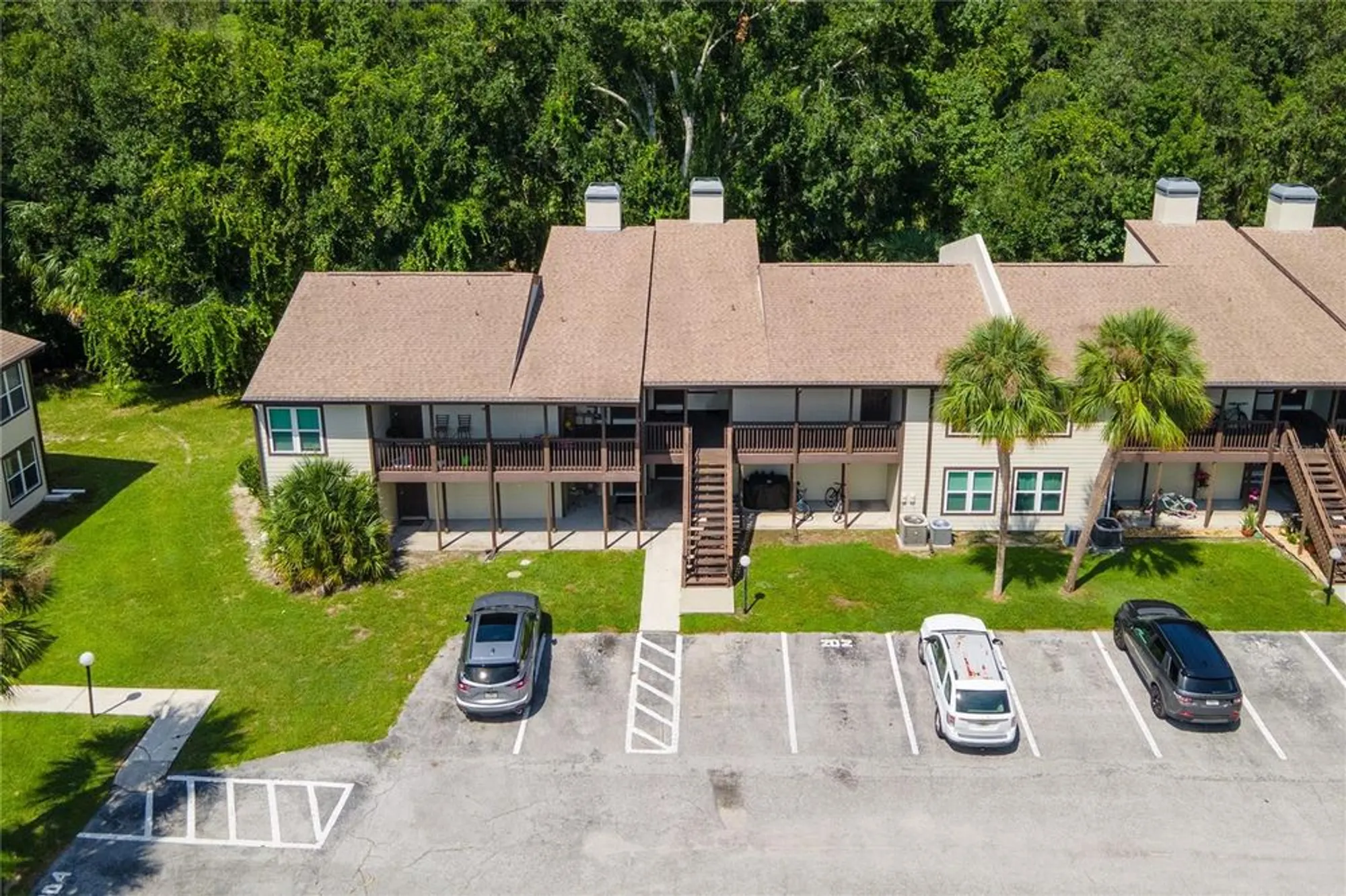 Property Slideshow image 33 of 40 | 14202 sandalwood dr # 202, Wildwood, FL, 34785