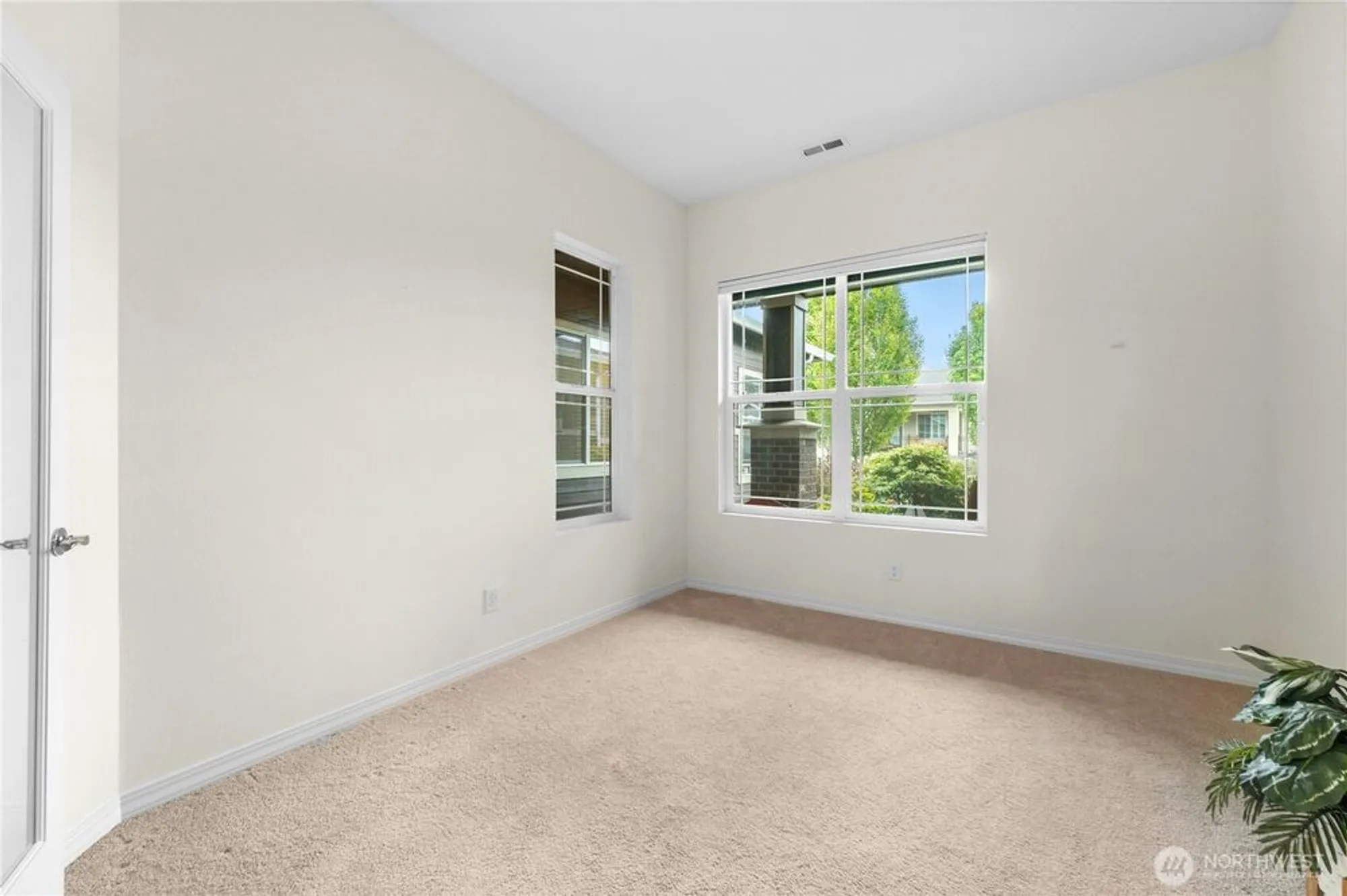 Property Slideshow image 25 of 38 | 5206 waldron dr, Lacey, WA, 98516