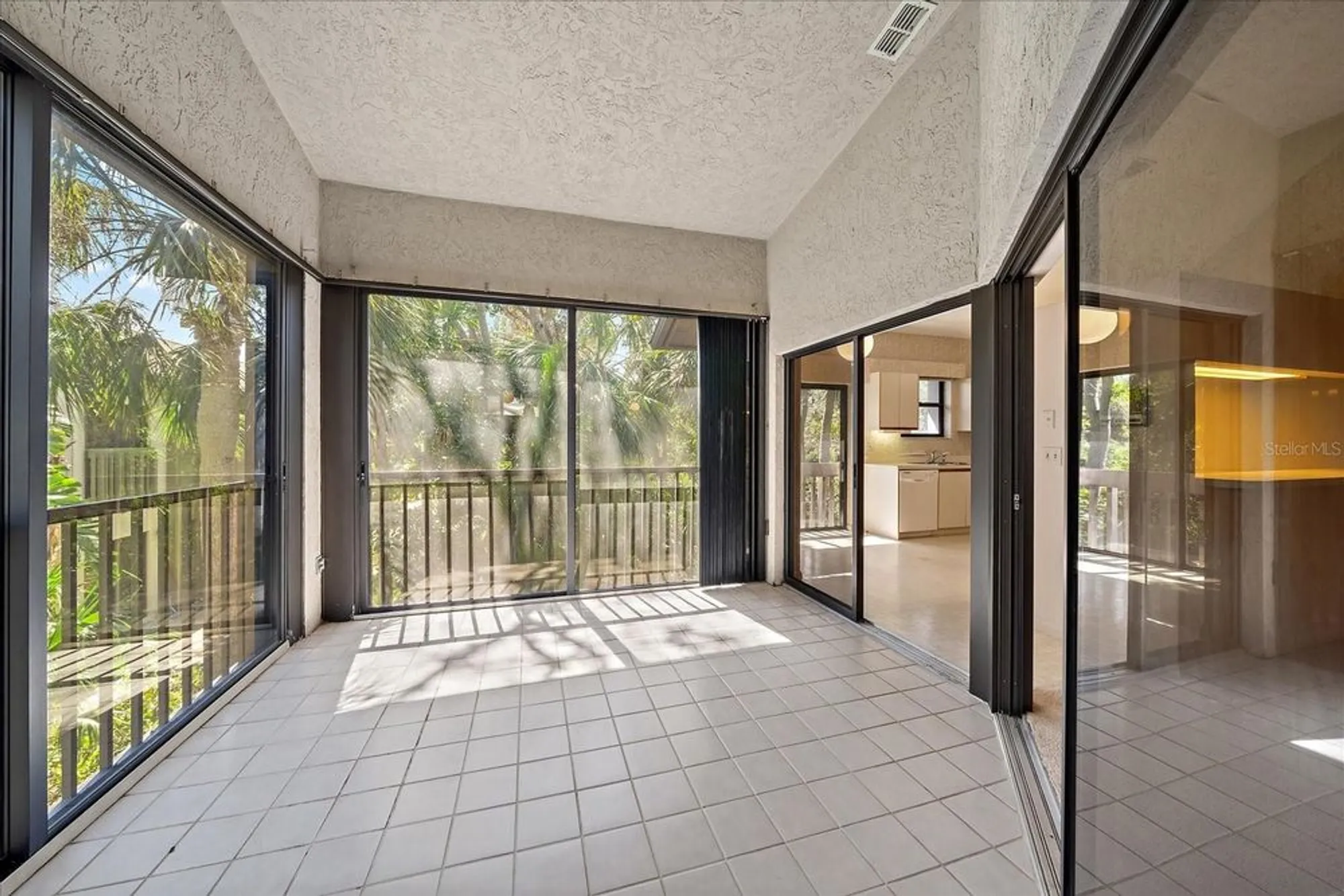 Property Slideshow image 34 of 54 | 1654 starling dr 201, Sarasota, FL, 34231