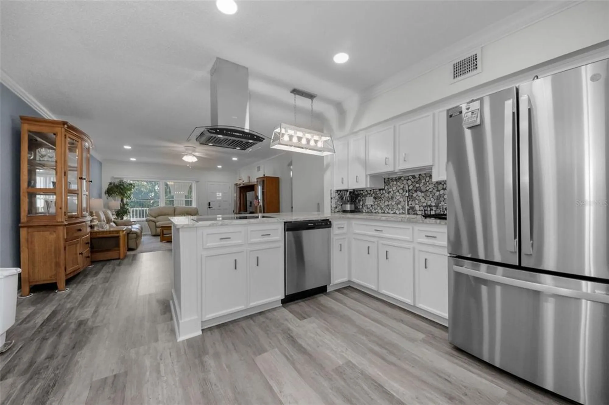 Property Slideshow image 7 of 58 | 2430 florentine way 44, Clearwater, FL, 33763