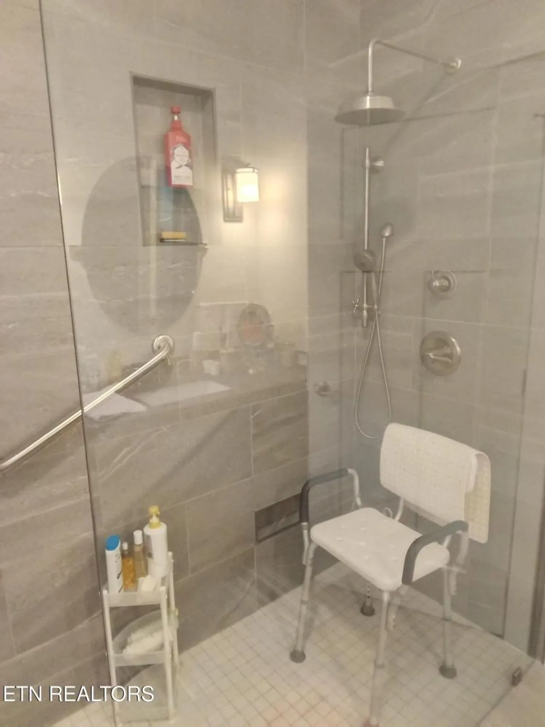 Property Slideshow image 32 of 36 | 115 bent oak ter, Crossville, TN, 38558