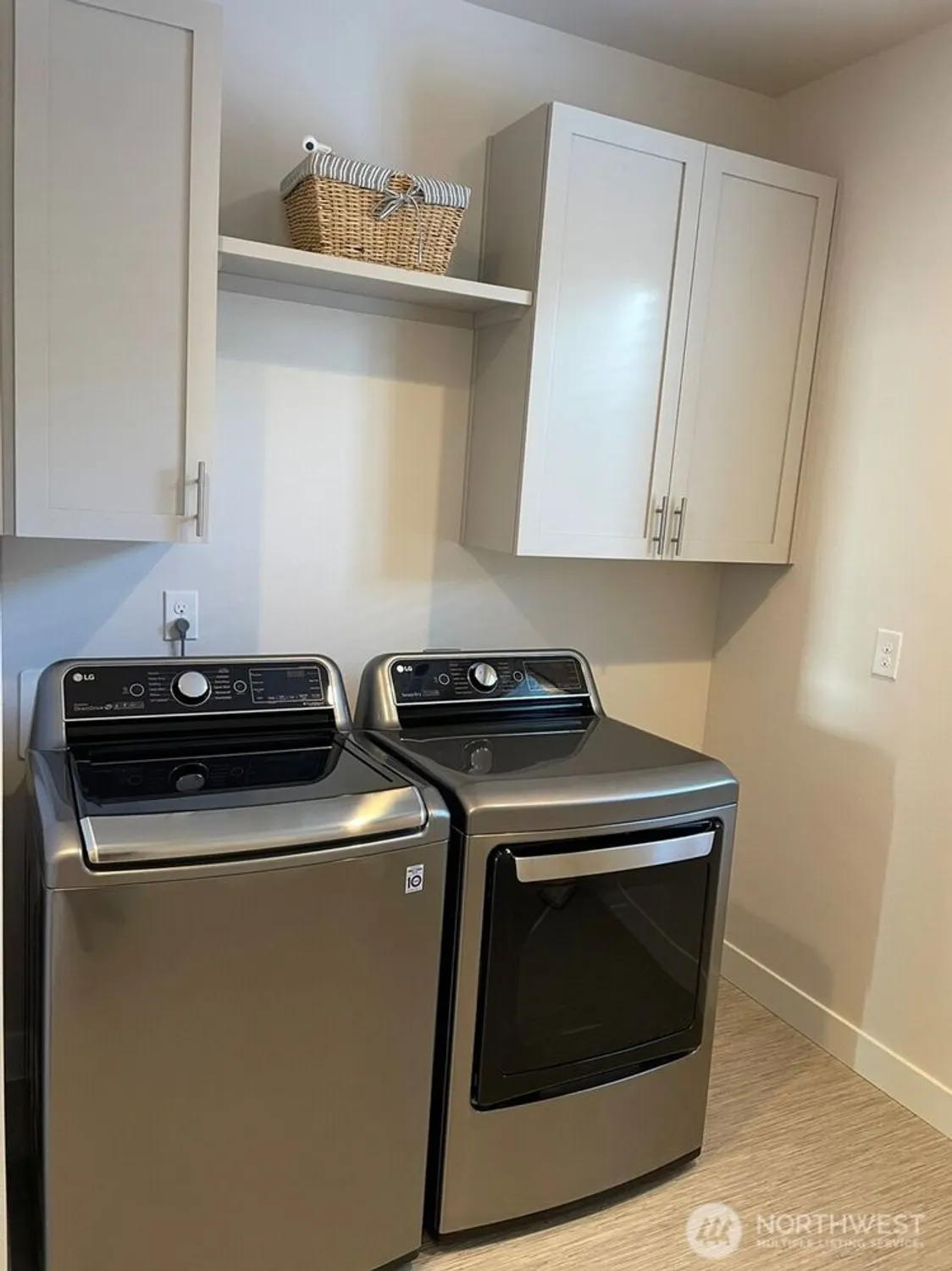 Property Slideshow image 15 of 20 | 5311 waldron dr, Lacey, WA, 98516