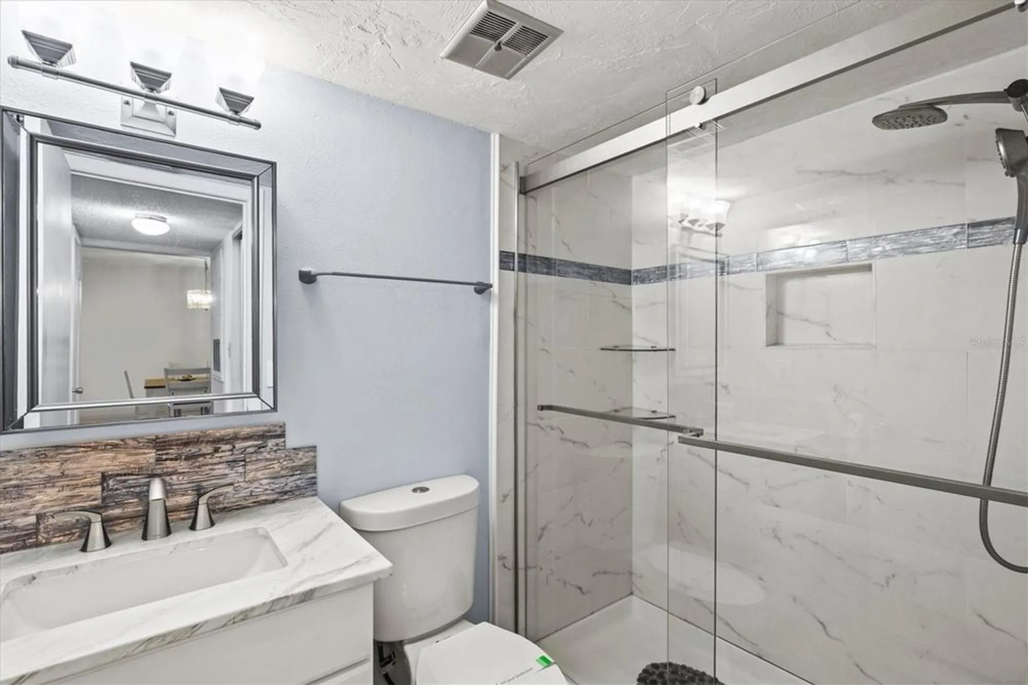 Property Slideshow image 26 of 42 | 3564 lake bayshore dr # 203, Bradenton, FL, 34205