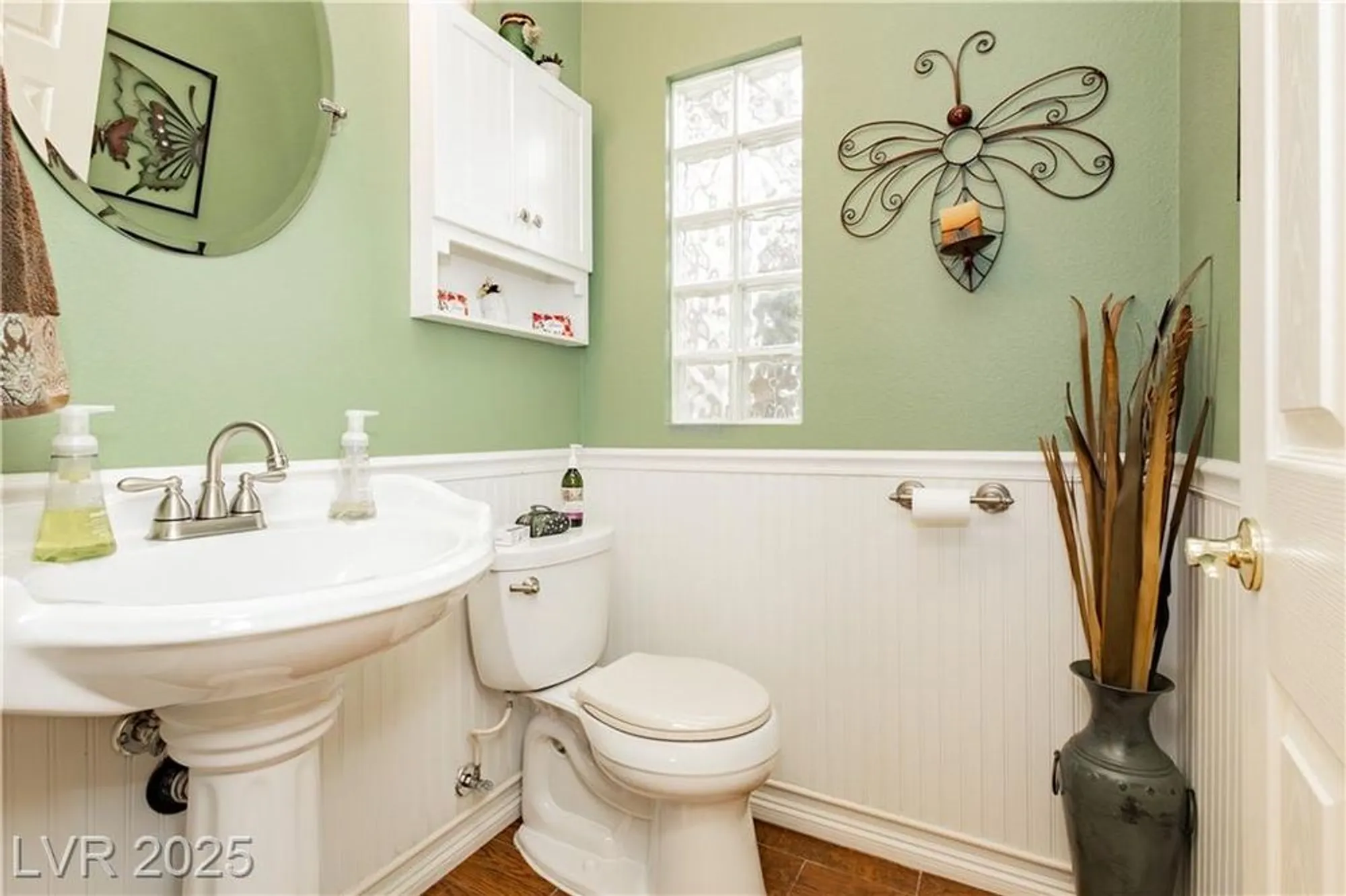 Property Slideshow image 22 of 45 | 10347 profeta ct, Las Vegas, NV, 89135