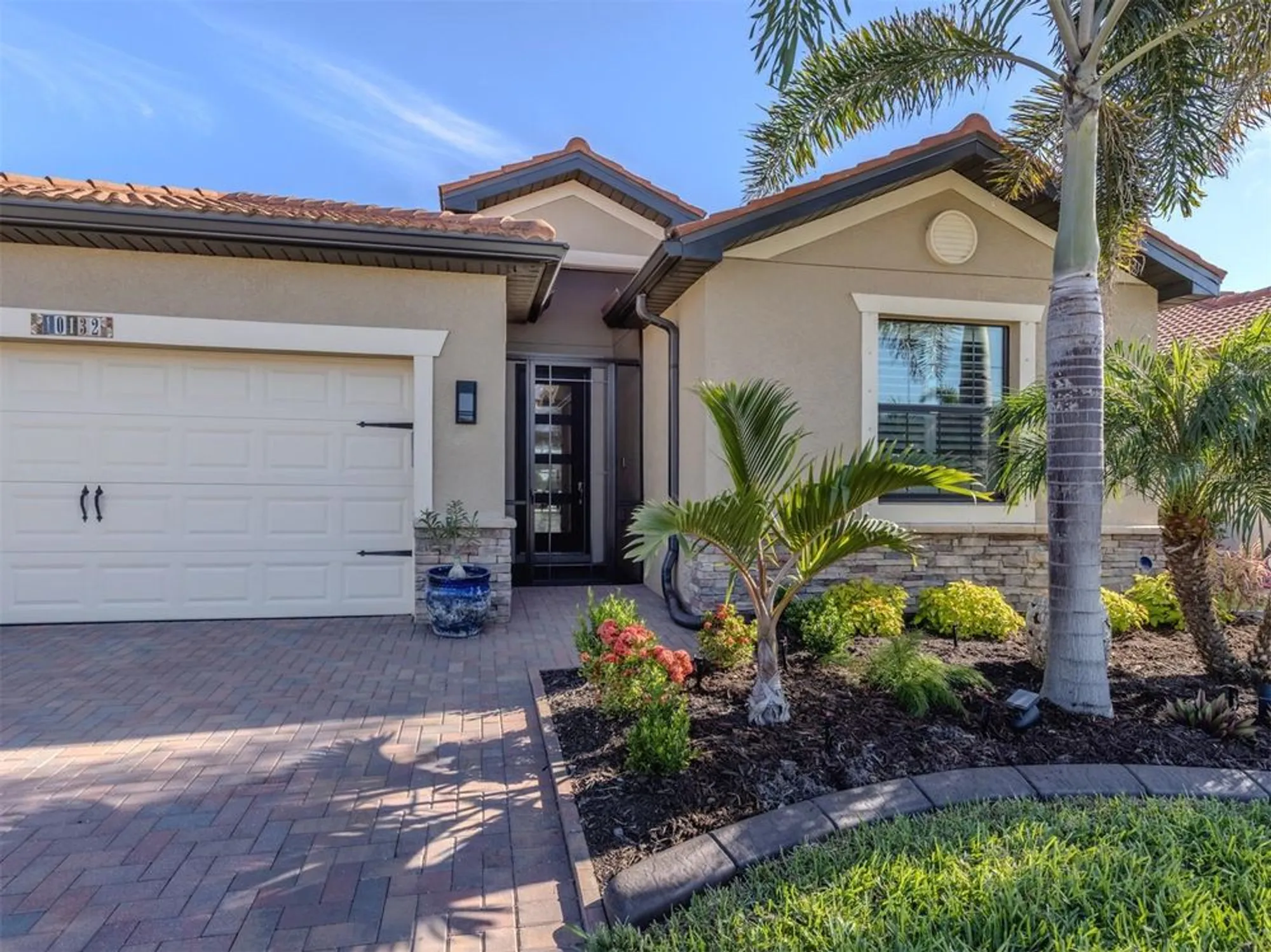 Property Slideshow image 28 of 99 | 10132 colubrina dr, Venice, FL, 34293