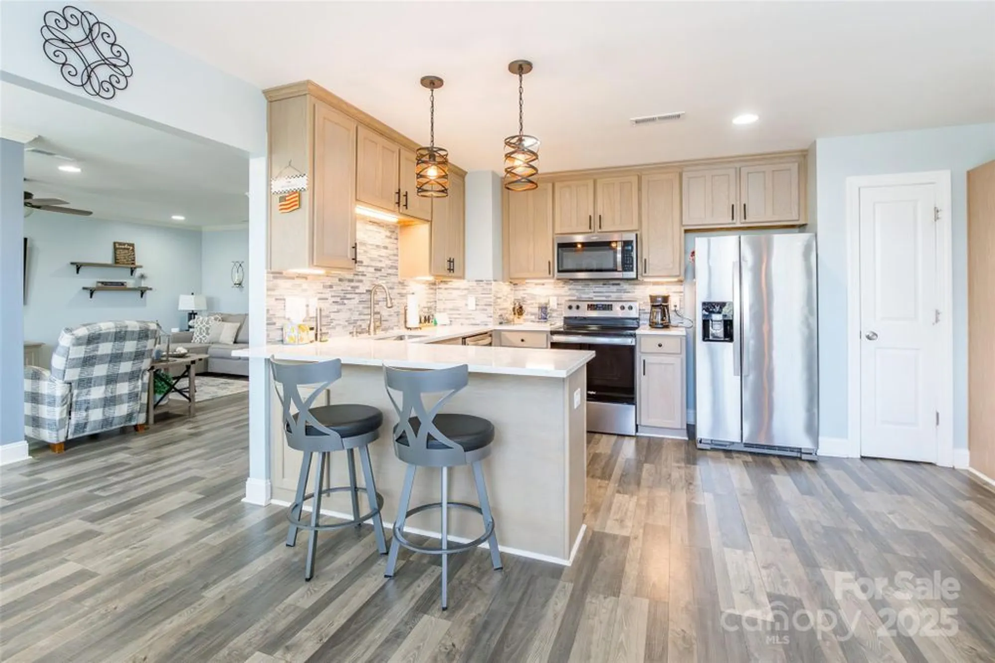 Property Slideshow image 32 of 46 | 208 canoe pole ln, Mooresville, NC, 28117