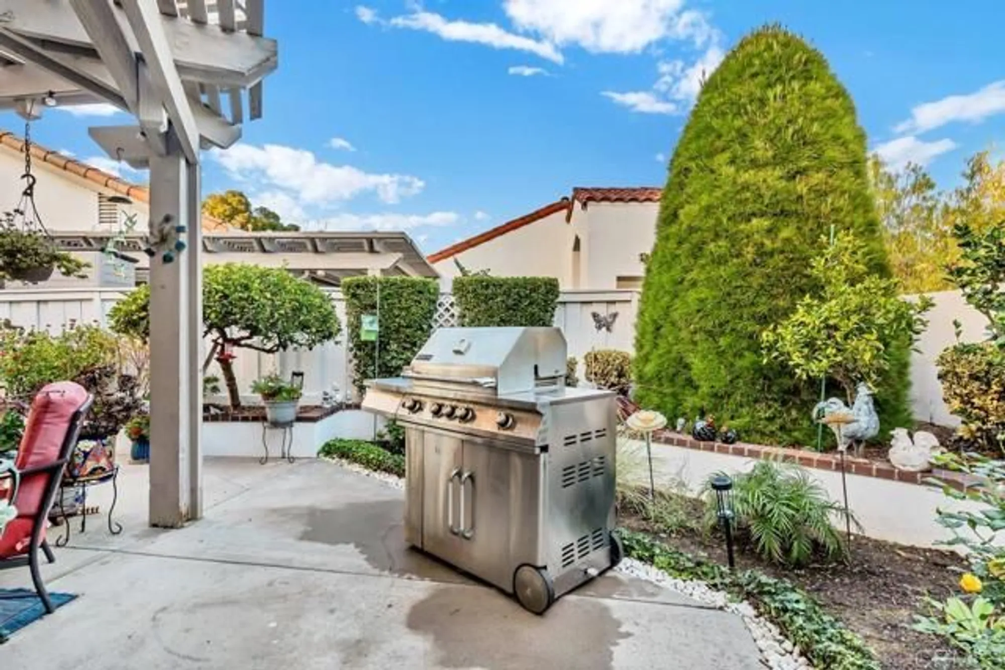 Property Slideshow image 9 of 42 | 4169 rhodes way, Oceanside, CA, 92056