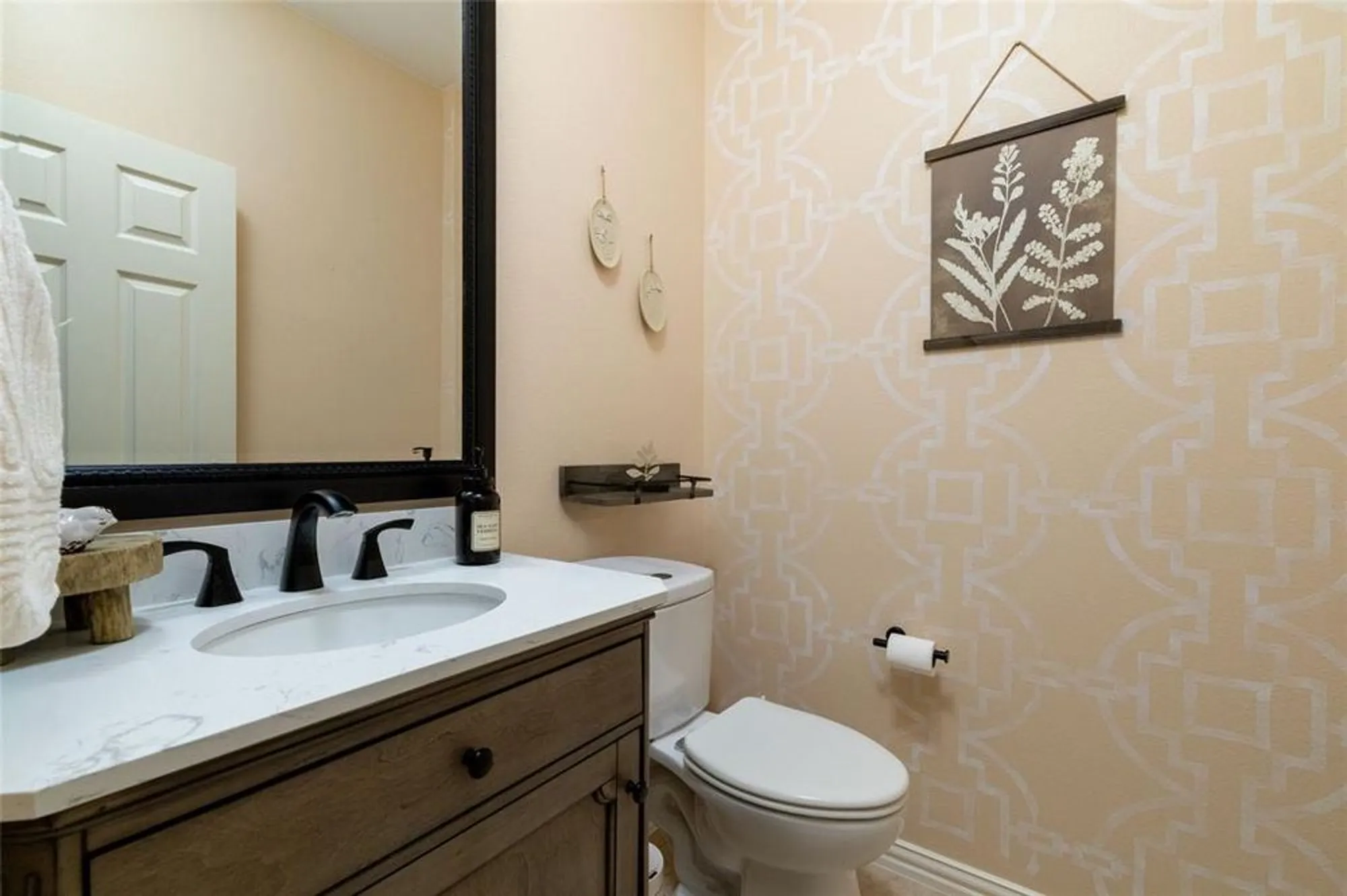Property Slideshow image 21 of 40 | 9004 freeport dr, Denton, TX, 76207