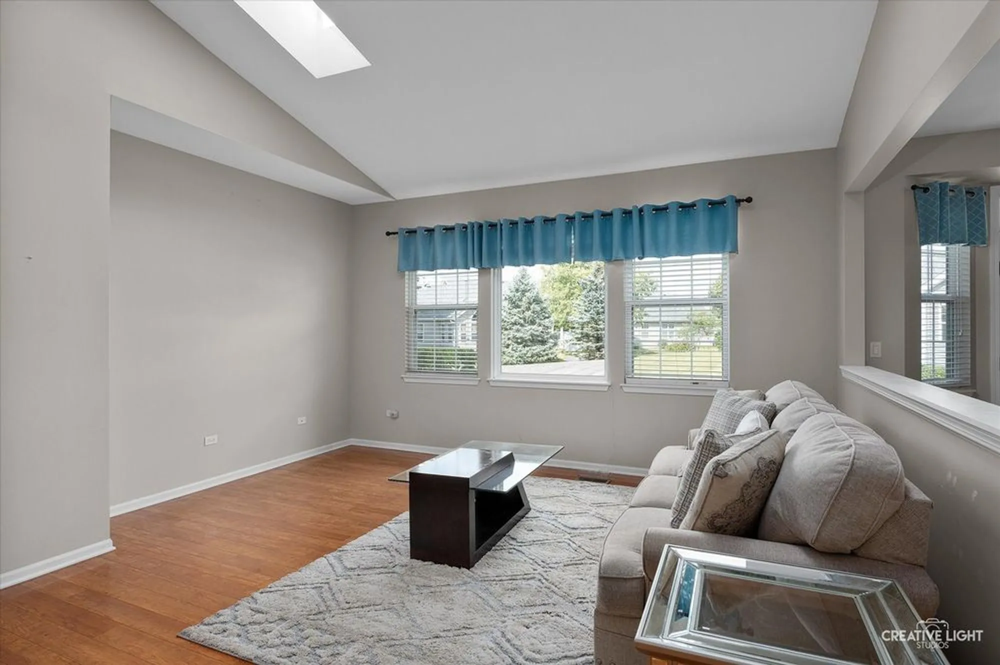 Property Slideshow image 3 of 24 | 21522 lake st clair dr, Crest Hill, IL, 60403