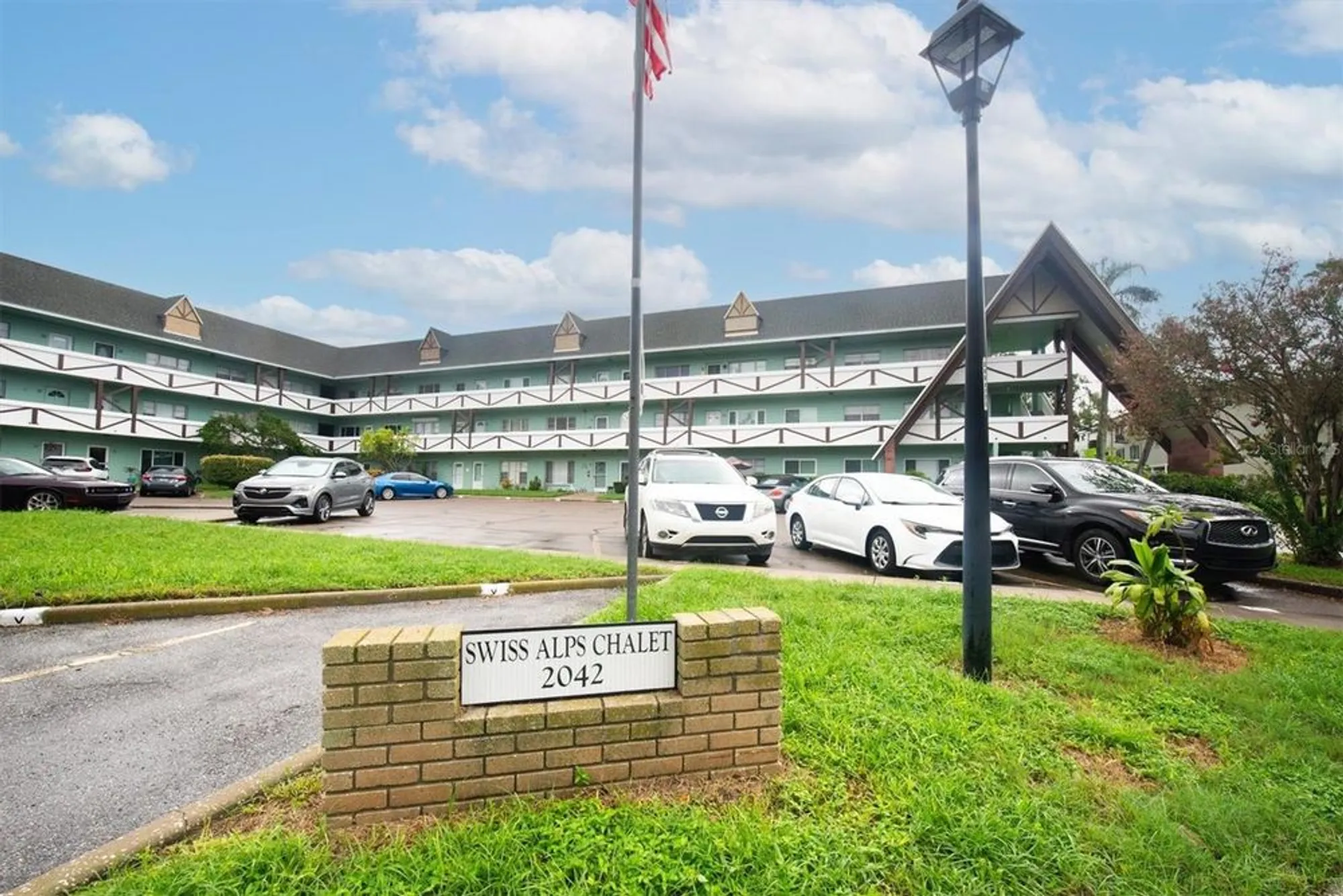 Property Slideshow image 4 of 26 | 2042 australia way 78, Clearwater, FL, 33763