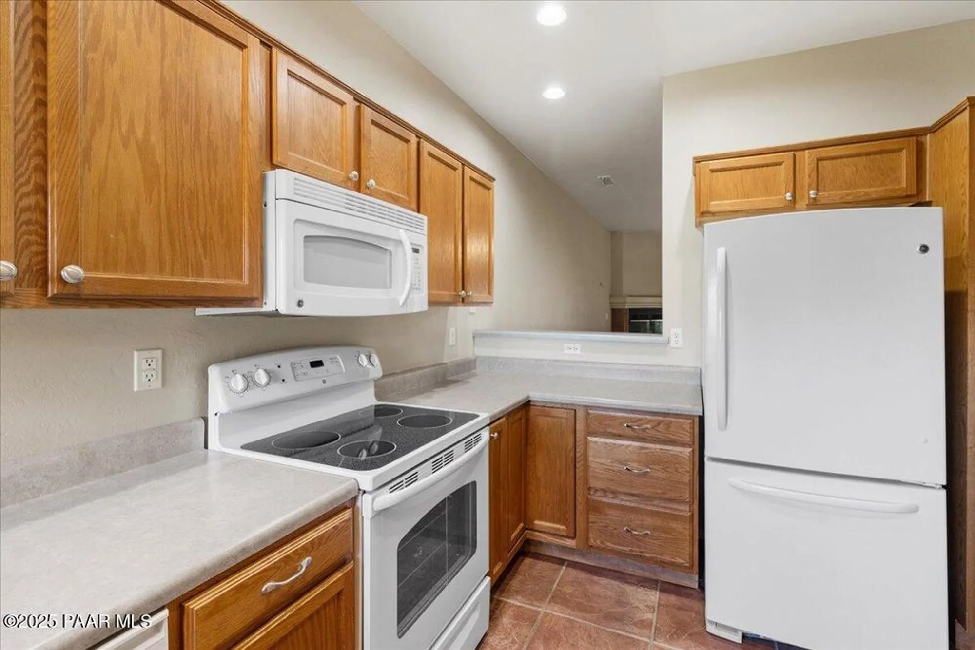 Property Slideshow image 8 of 16 | 4976 summit cir, Prescott, AZ, 86301