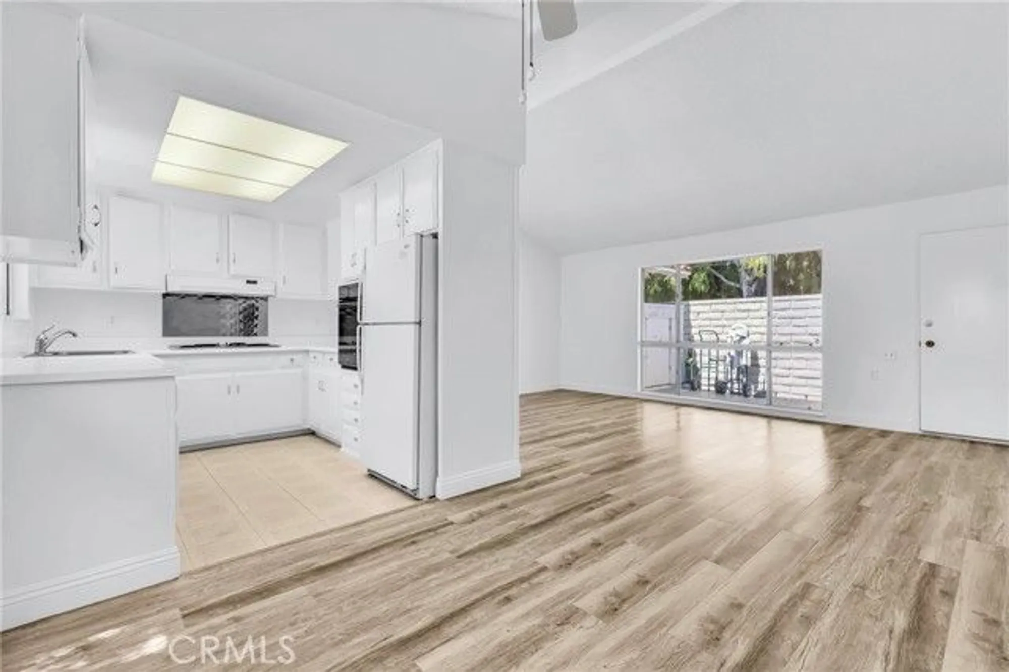 Property Slideshow image 6 of 20 | 2197 via mariposa e unit e b, Laguna Woods, CA, 92637