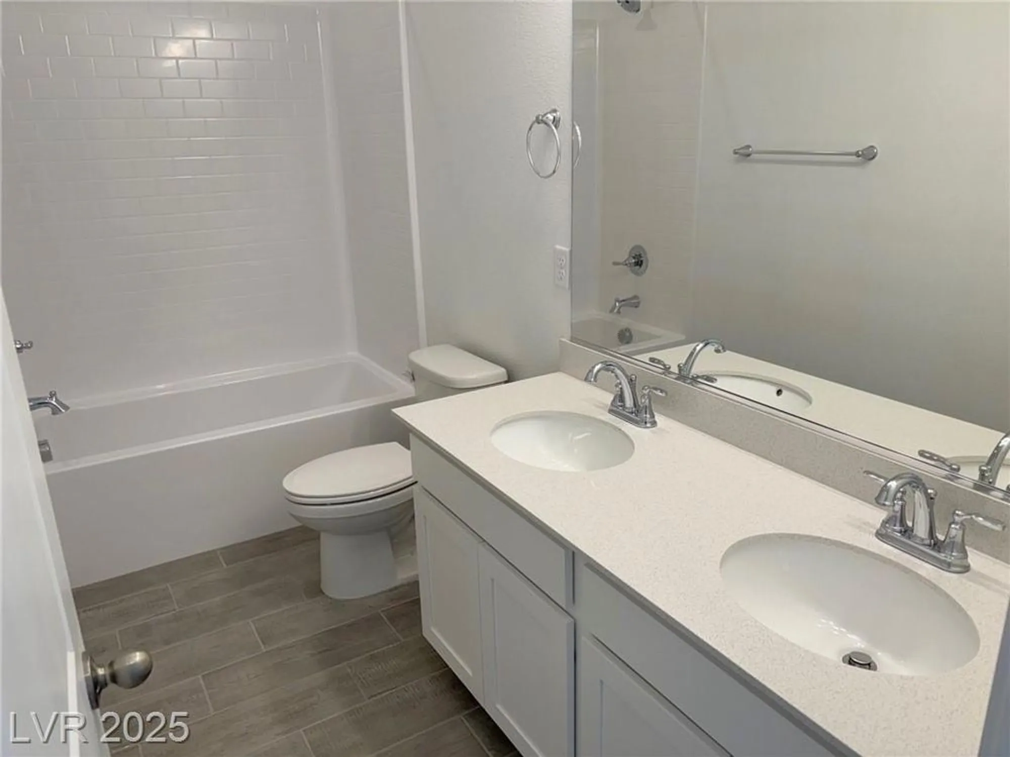 Property Slideshow image 23 of 33 | 5712 e badlands ln, Pahrump, NV, 89061