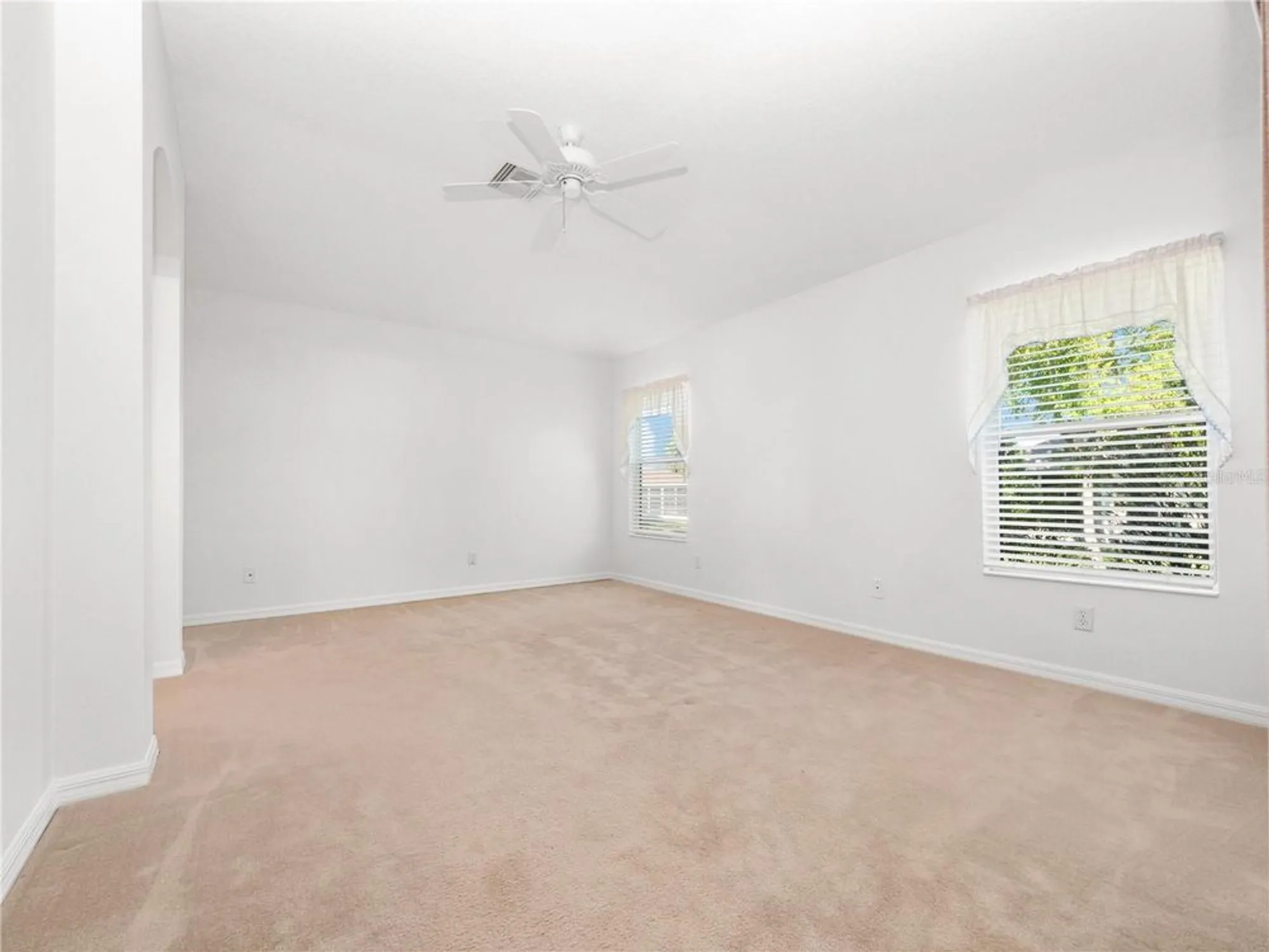 Property Slideshow image 9 of 77 | 20505 queen alexandra dr, Leesburg, FL, 34748