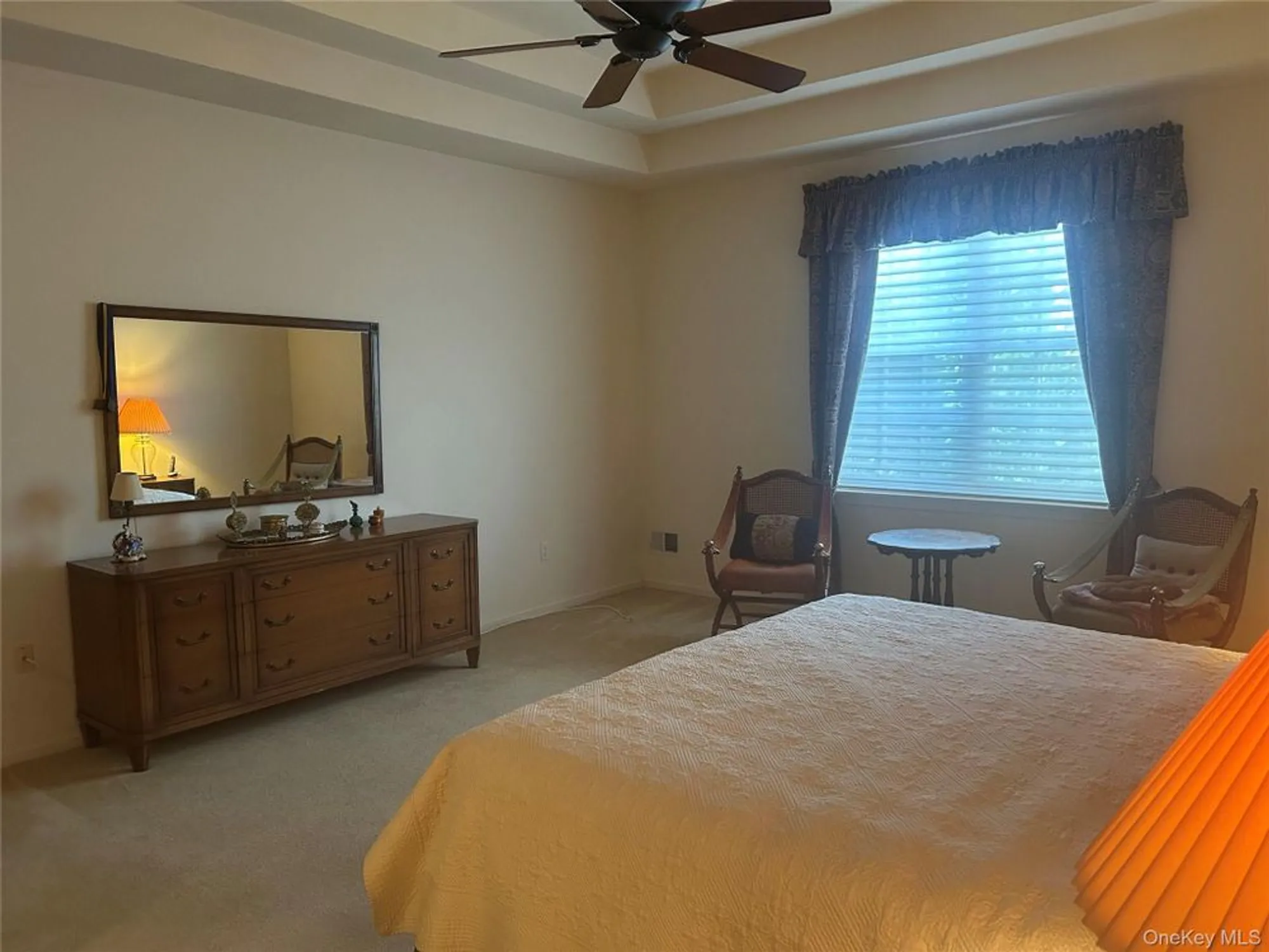 Property Slideshow image 6 of 15 | 423 florencia pl, Melville, NY, 11747