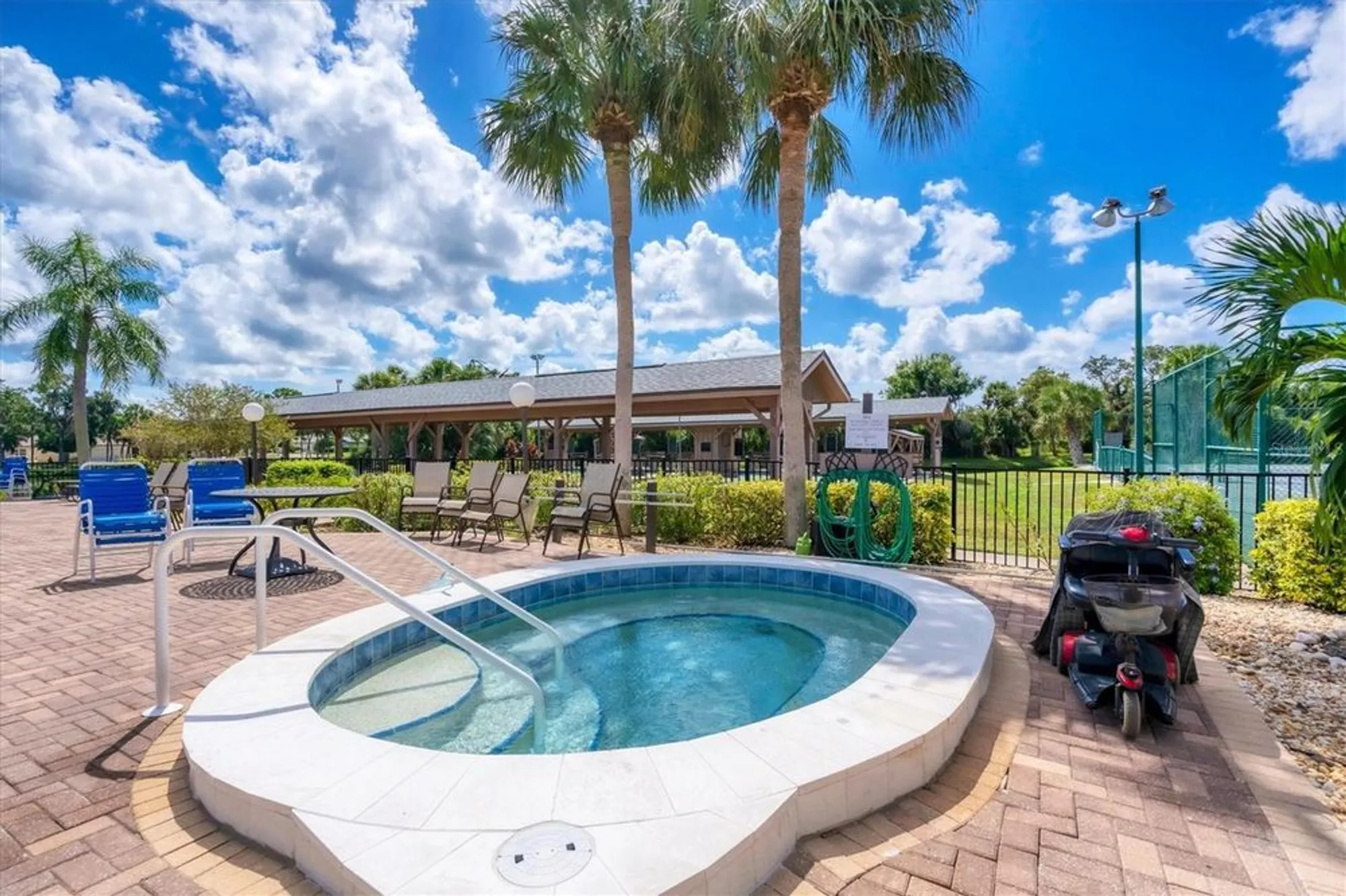 Property Slideshow image 57 of 64 | 603 chestnut ln # 90, Englewood, FL, 34223