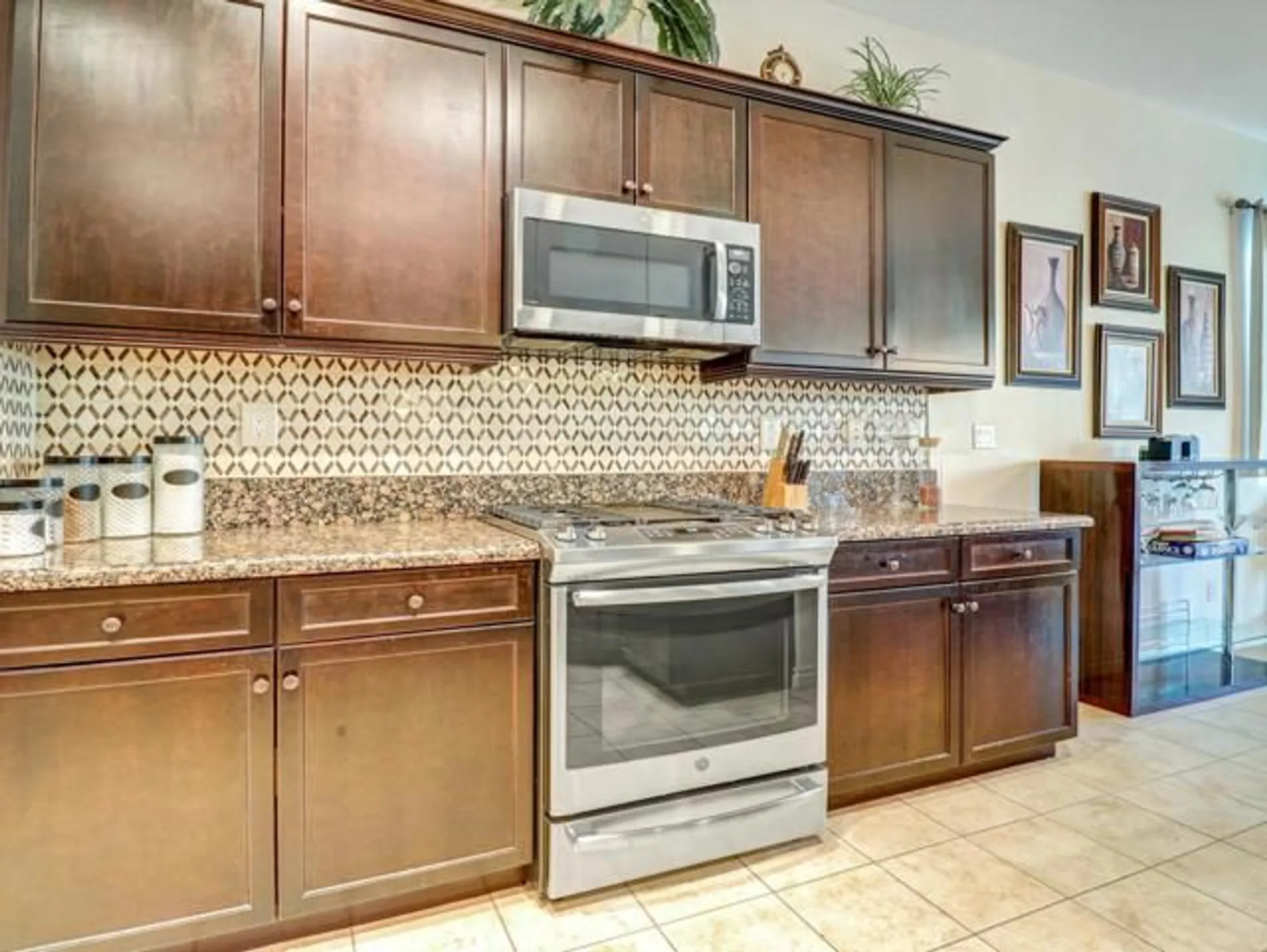 Property Slideshow image 30 of 59 | 85642 molvena dr, Indio, CA, 92203